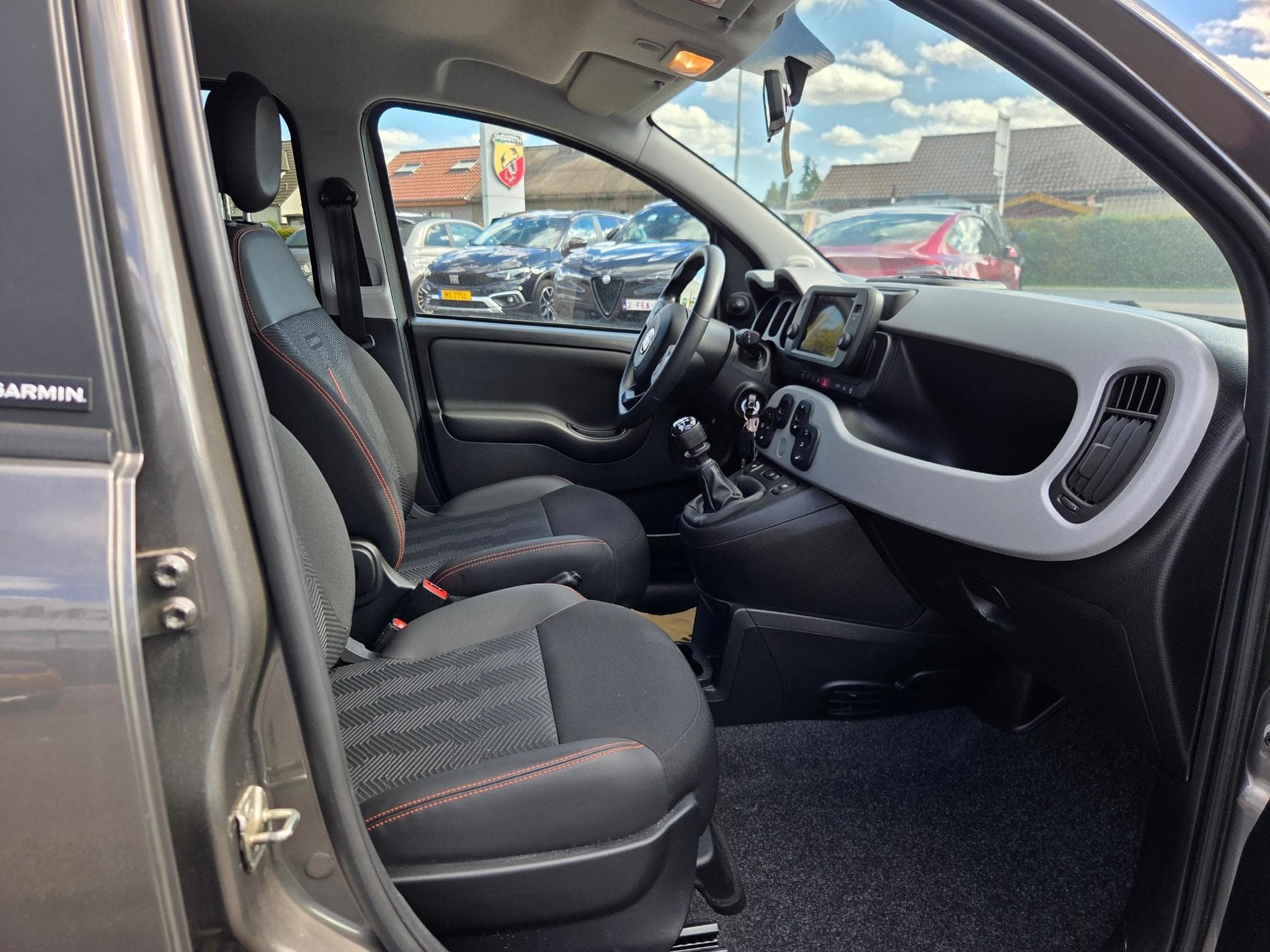 Fiat Panda GARMIN 1.0 HYBRID 70 CV (2022) - Foto 6