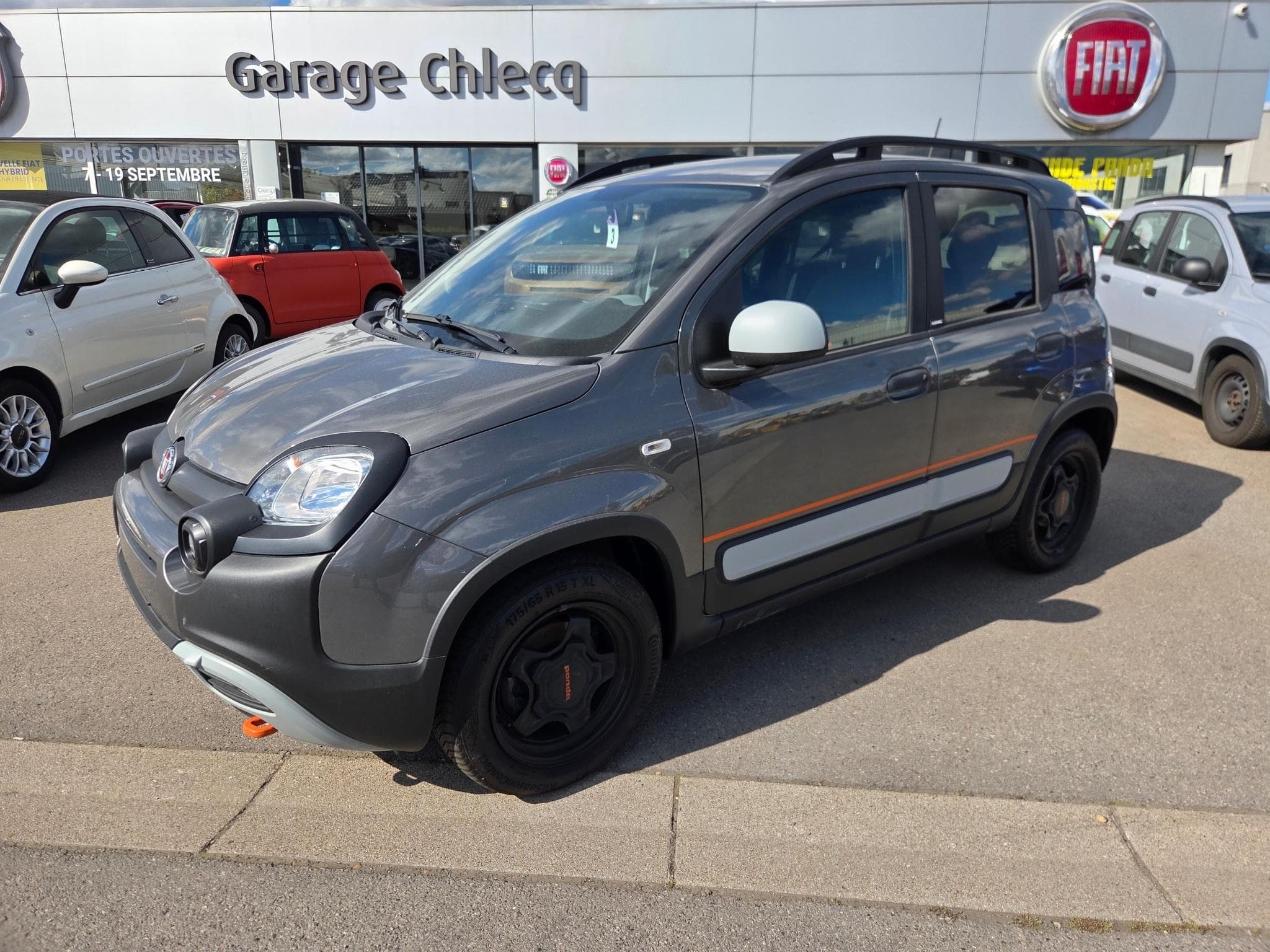 Fiat Panda GARMIN 1.0 HYBRID 70 CV (2022) - Foto 1