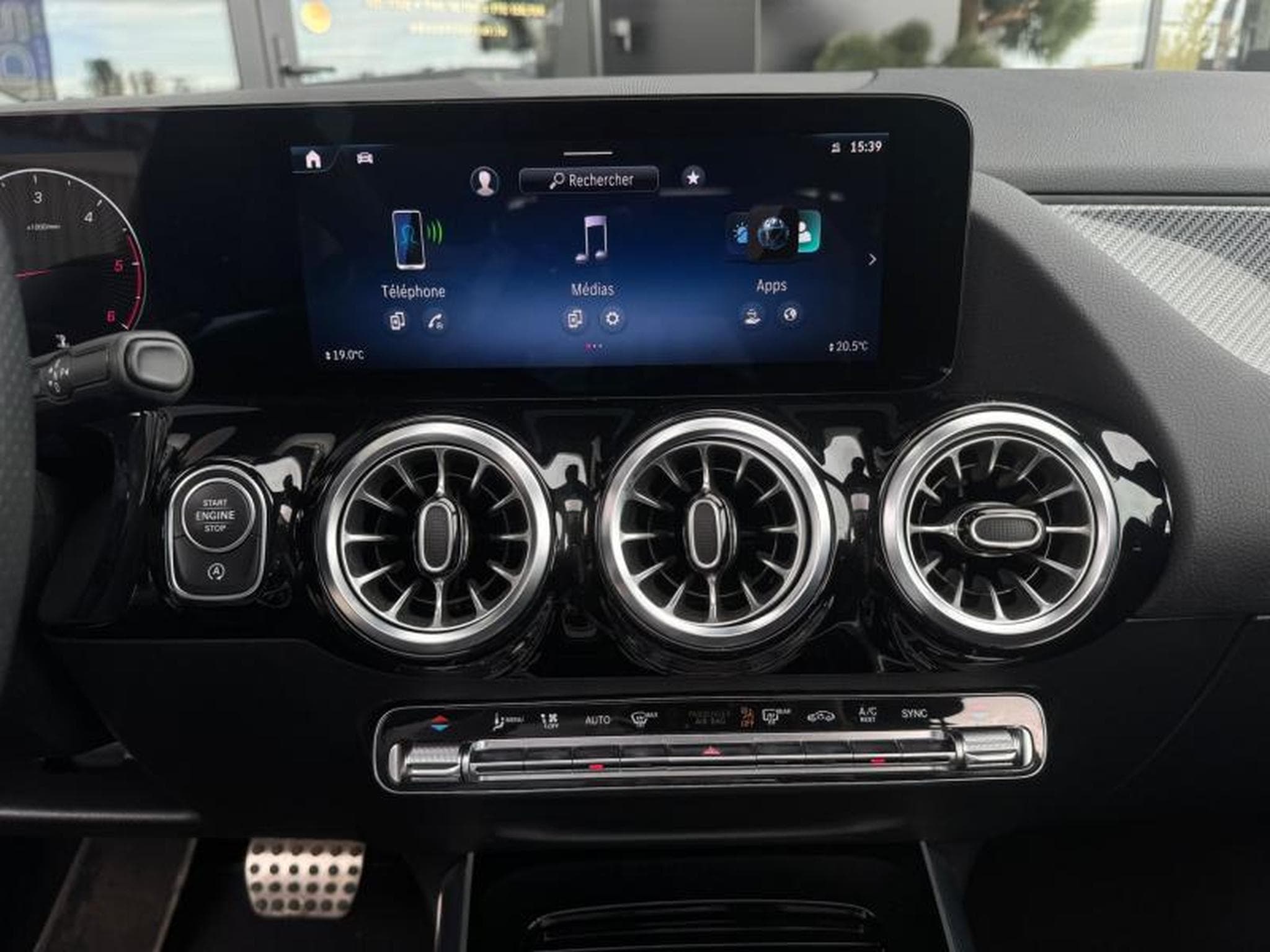 Mercedes B 180 Classe B 180d AMG Line/2.0 116ch/Toit Ouvrant/ATH (2023) - Foto 12