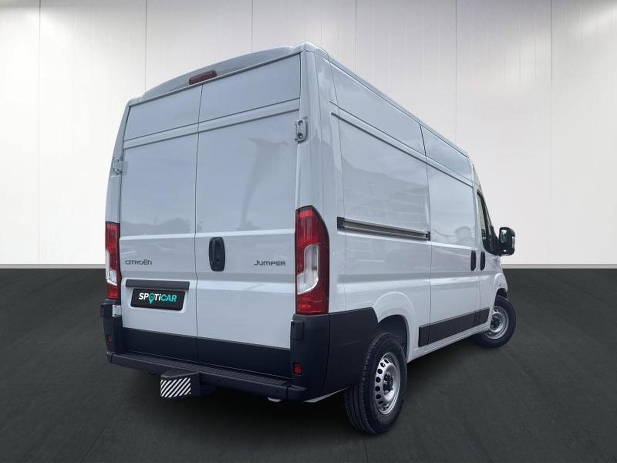 Citroen Jumper Fourgon tôlé 35 L2H2 EAT8 (2025) - Photo 4
