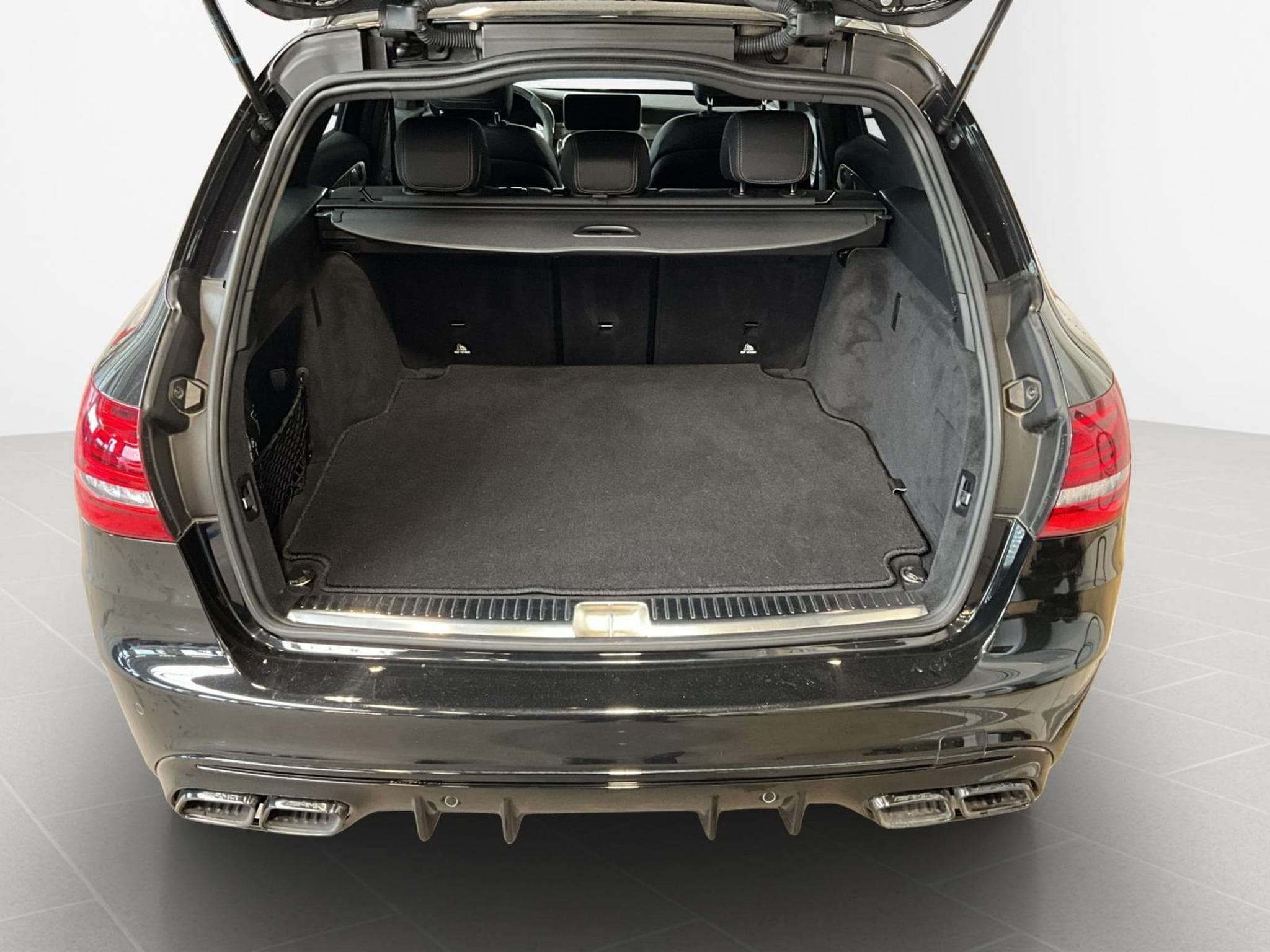 Mercedes C 63 AMG 9Aut.+SoundBurmester+Head (2020) - Photo 16