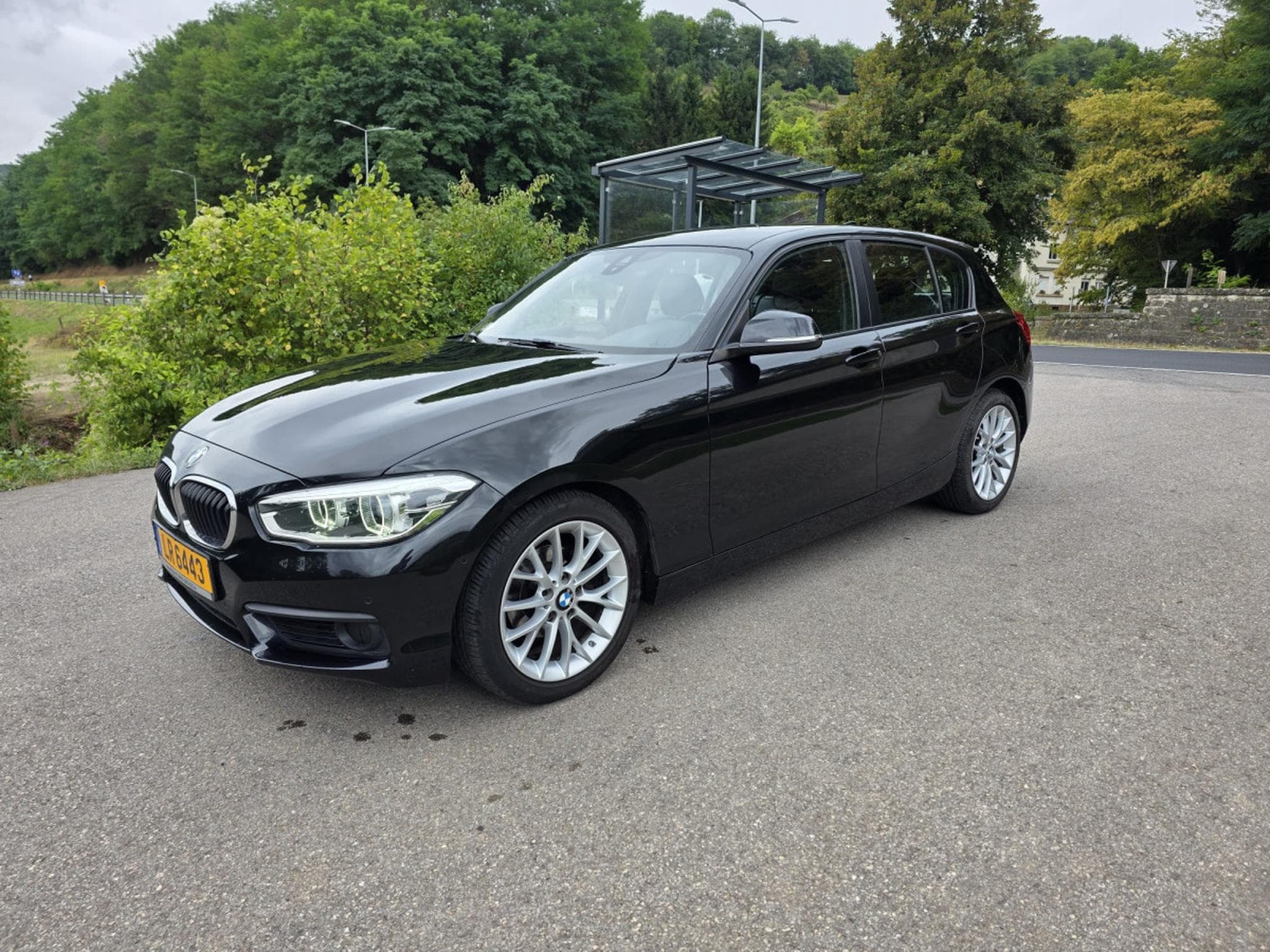BMW 118 i Aut. (2019) - Photo 2