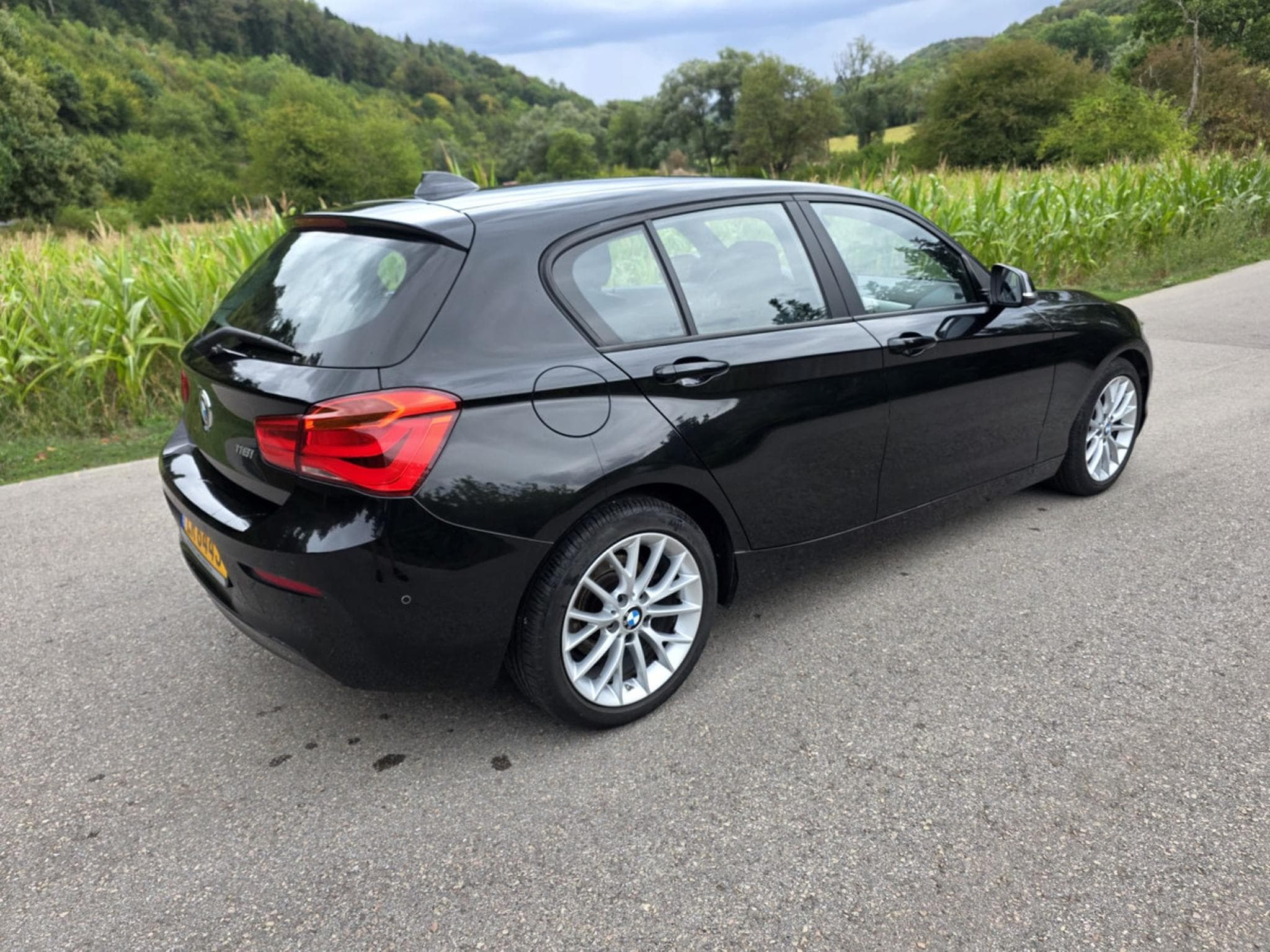 BMW 118 i Aut. (2019) - Photo 3