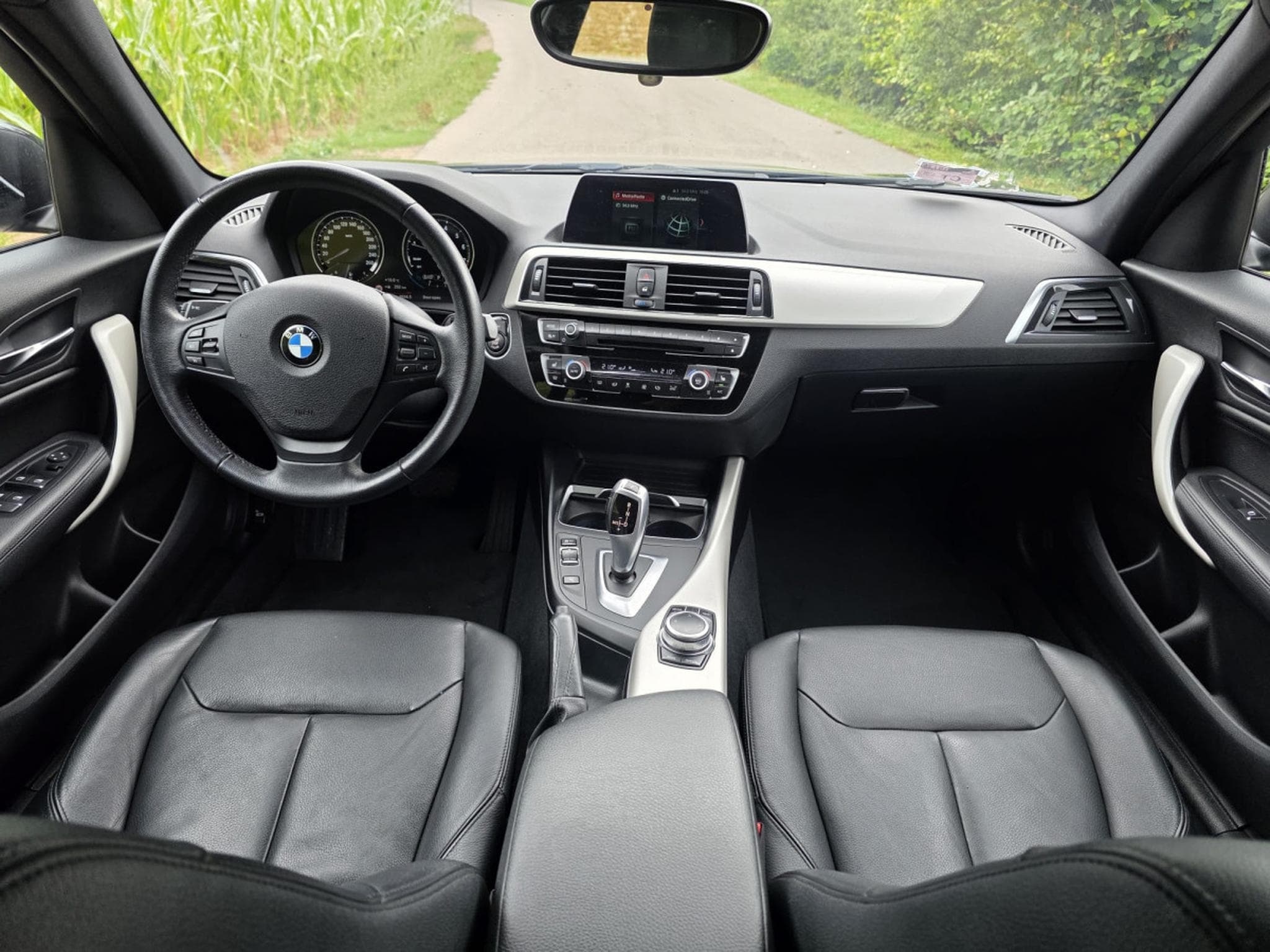 BMW 118 i Aut. (2019) - Photo 5