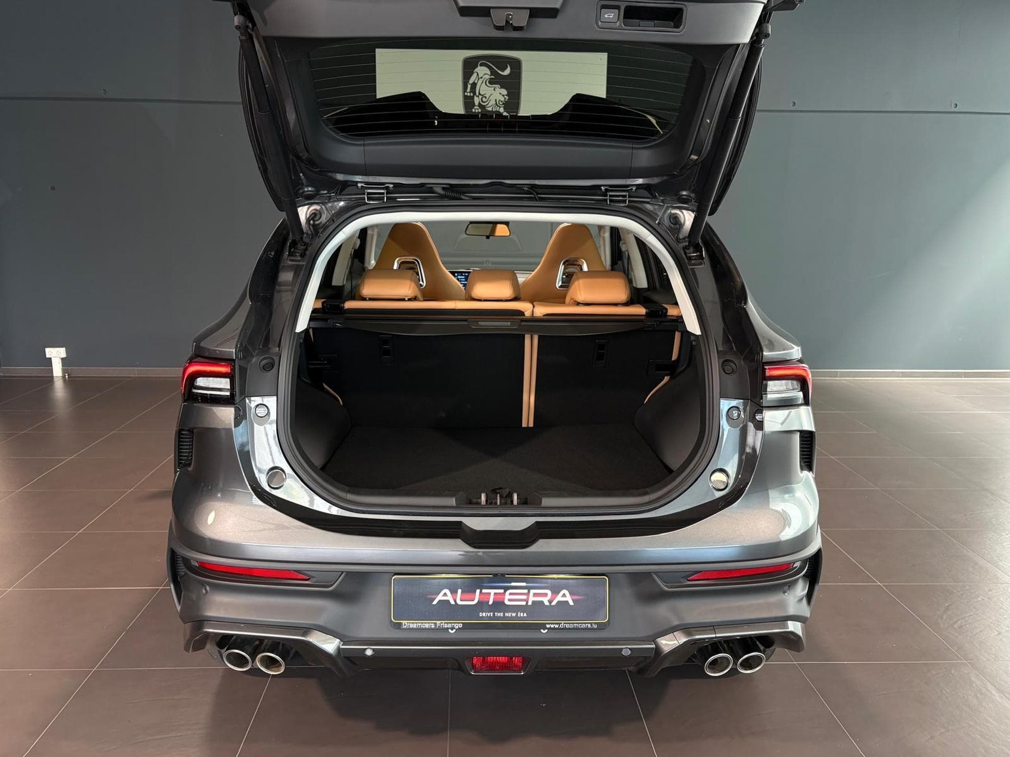 Forthing T5 hybrid 1.5 HEV FULL HYBRID (2026) - Photo 19