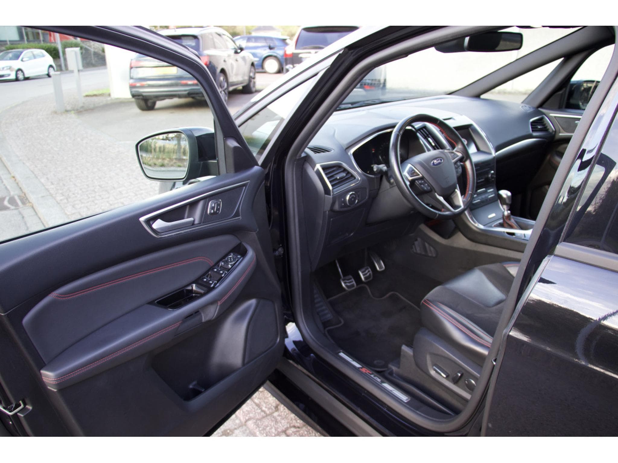 Ford S-Max 2.0 EcoBlue ST-Line 7 places cuir (2021) - Photo 5