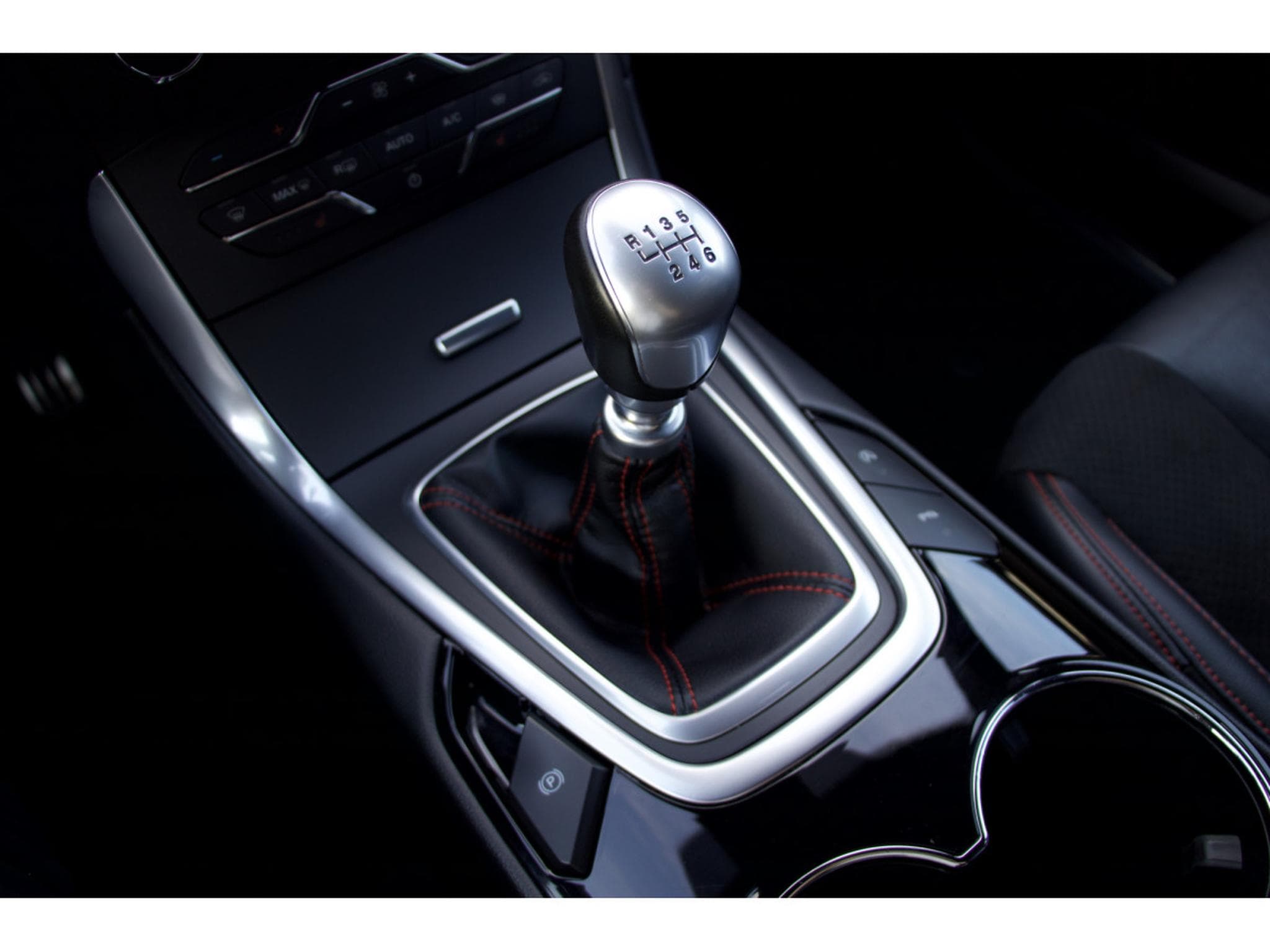 Ford S-Max 2.0 EcoBlue ST-Line 7 places cuir (2021) - Photo 10