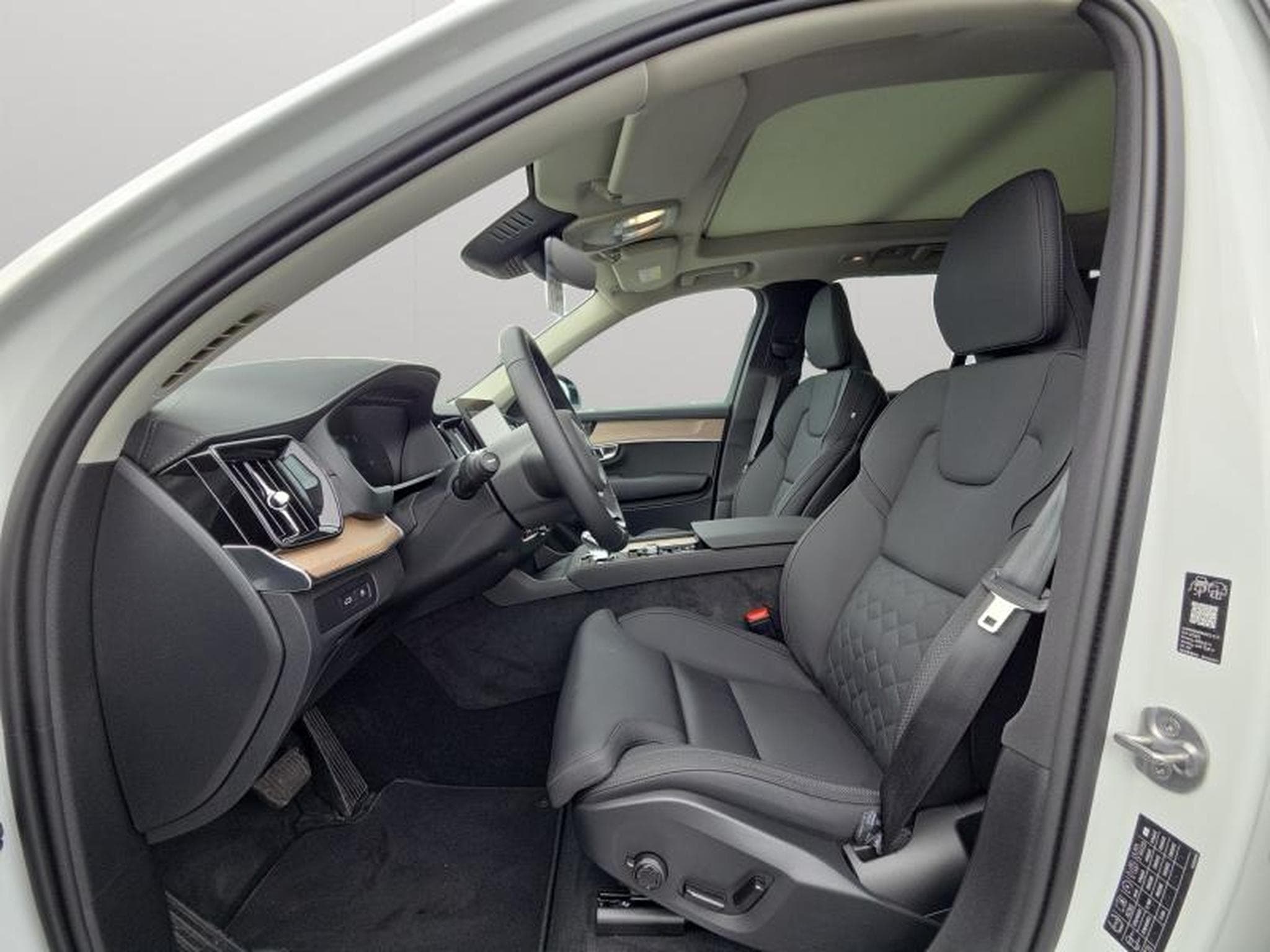 Volvo XC90 T8 Plus Dark 2026 / Hybride (2025) - Photo 10