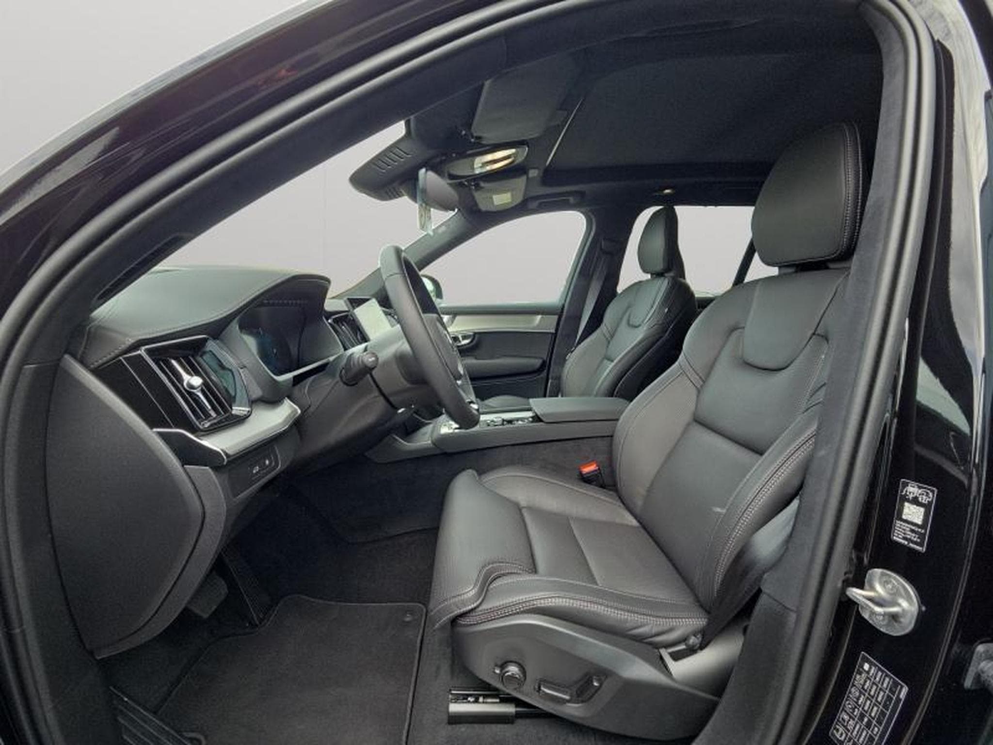 Volvo XC90 T8 Black Edition Ultra / Hybride (2026) - Photo 32