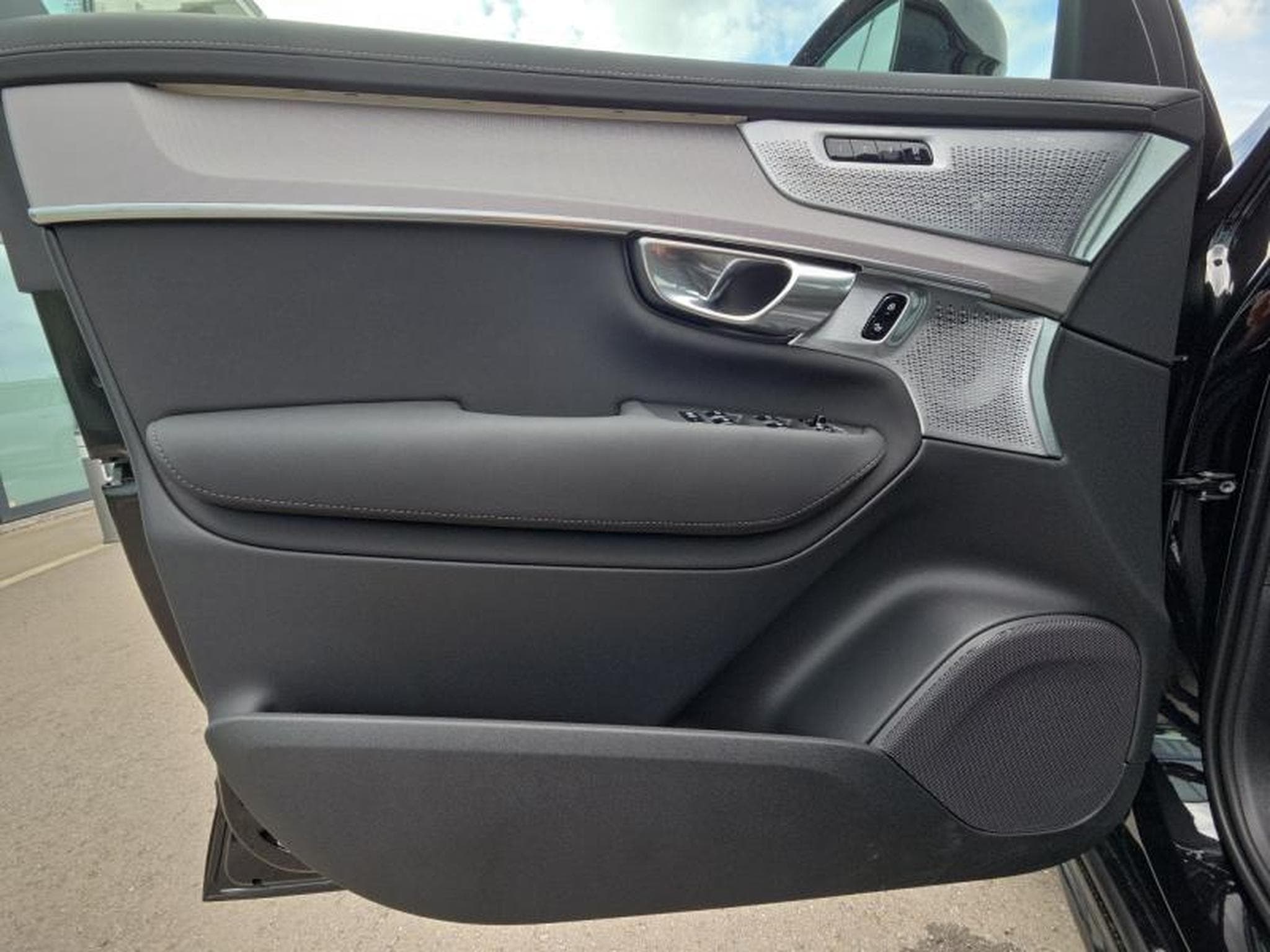 Volvo XC90 T8 Black Edition Ultra / Hybride (2026) - Photo 43