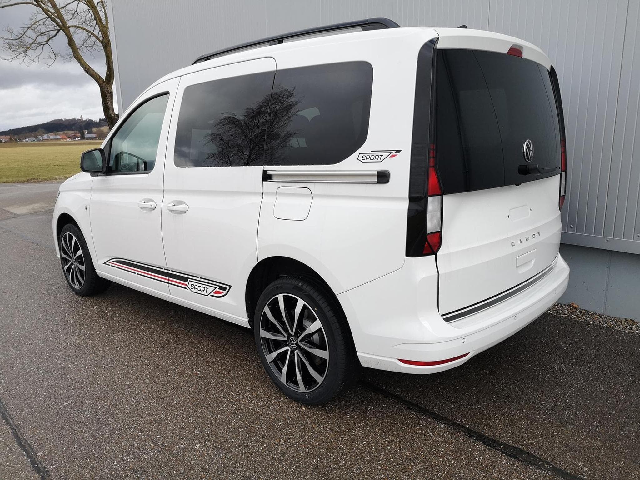 VW Caddy Basis (2026) - Foto 2
