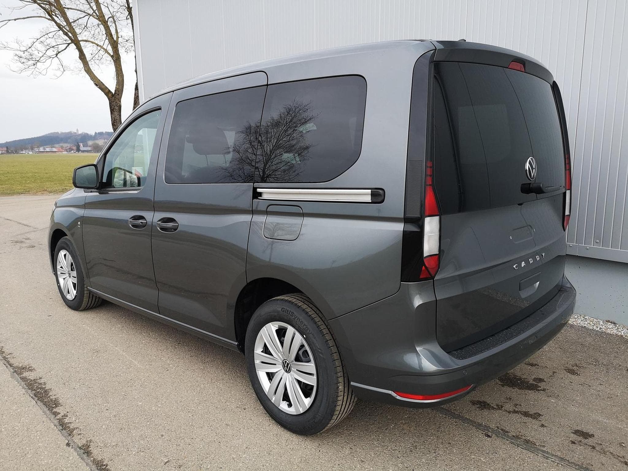 VW Caddy Basis (2026) - Foto 2