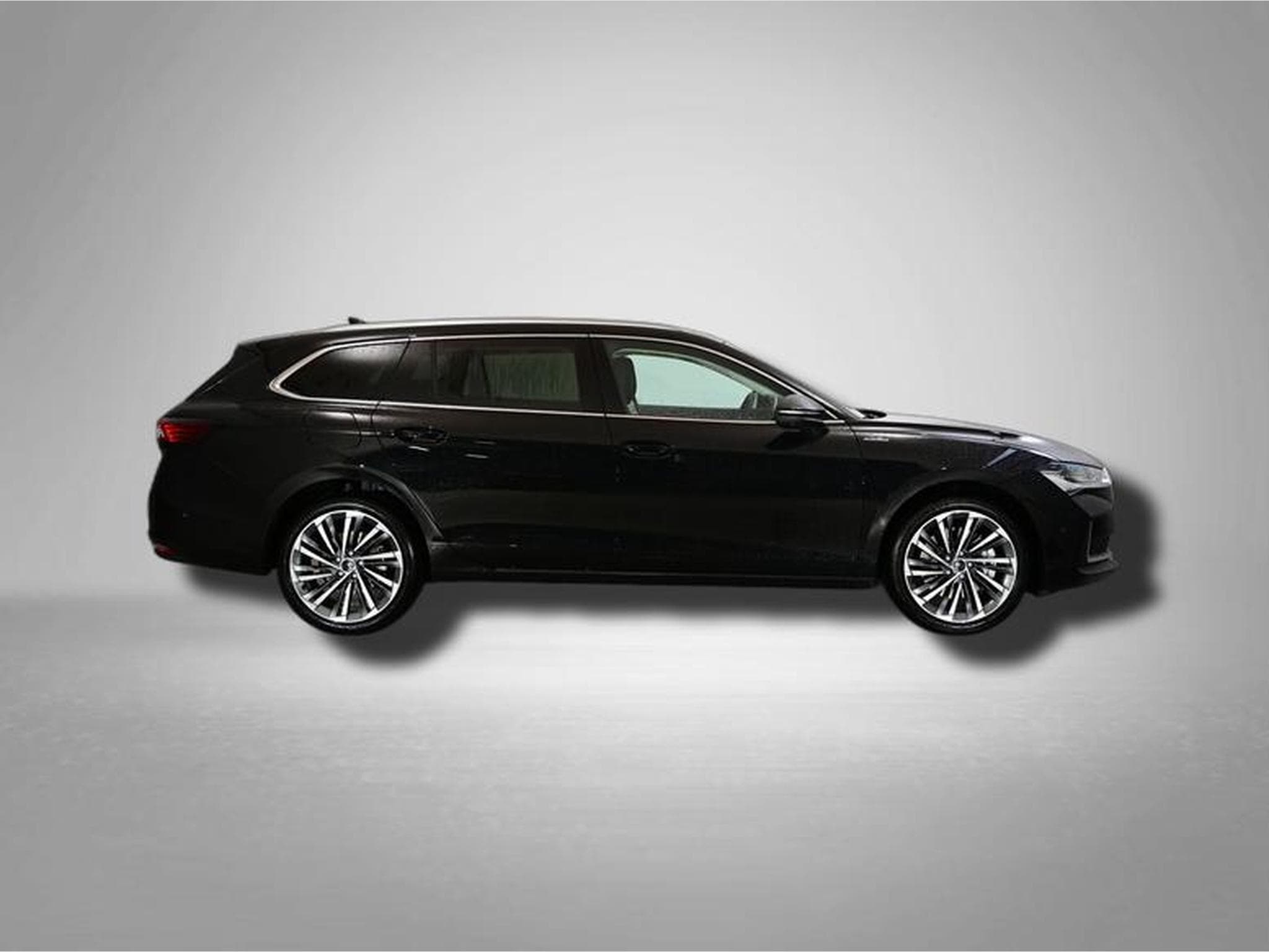 Skoda Superb L&K 2.0 TDI 7-Gang-DSG 4x4 (2026) - Photo 6