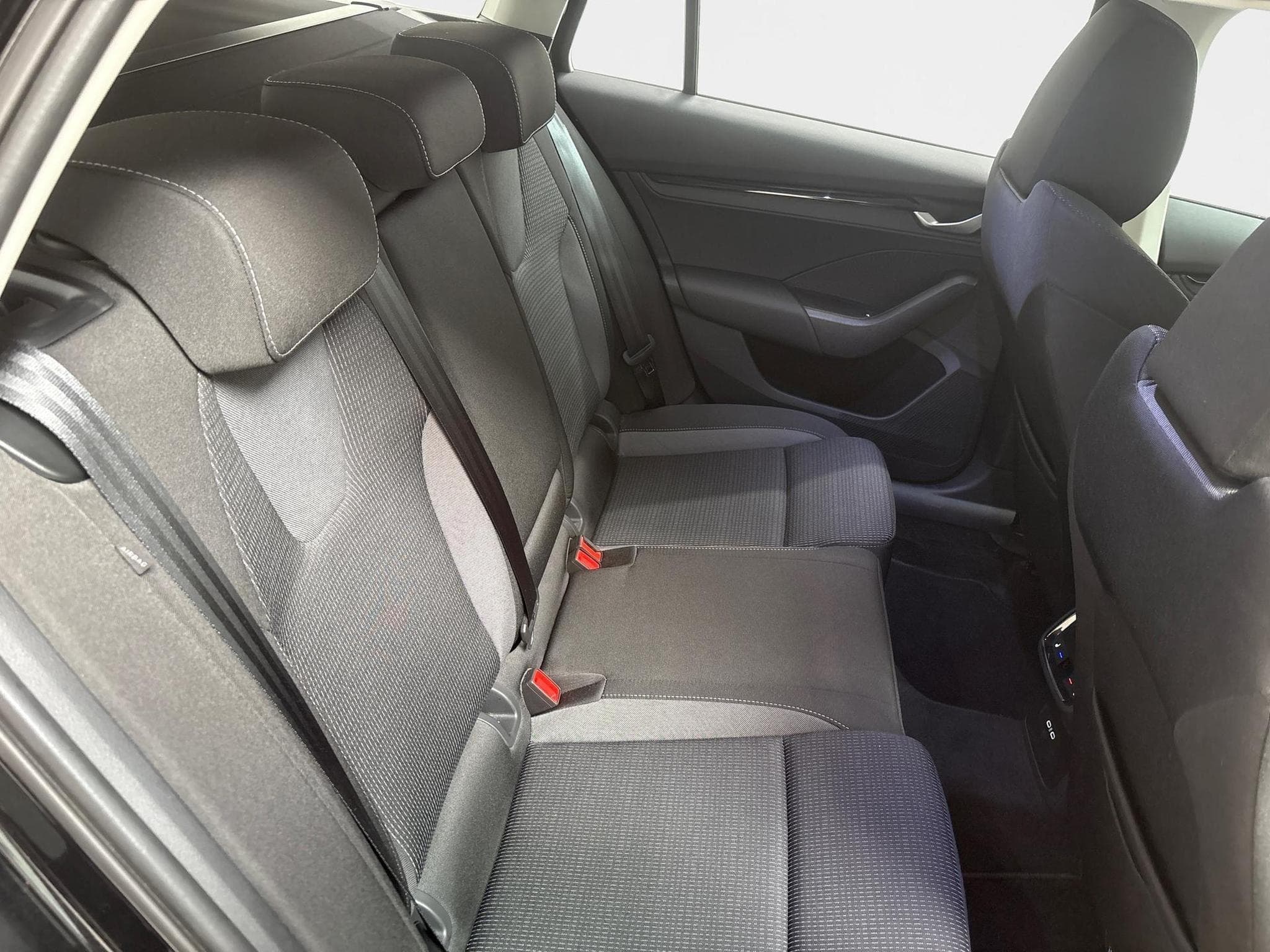 Skoda Octavia Selection (2026) - Photo 23