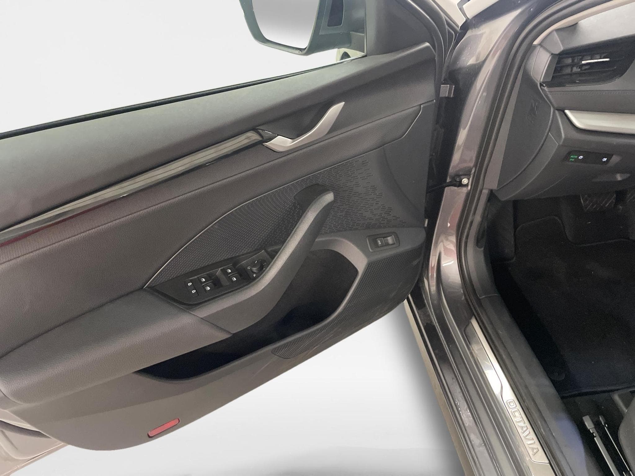 Skoda Octavia Selection (2026) - Photo 18