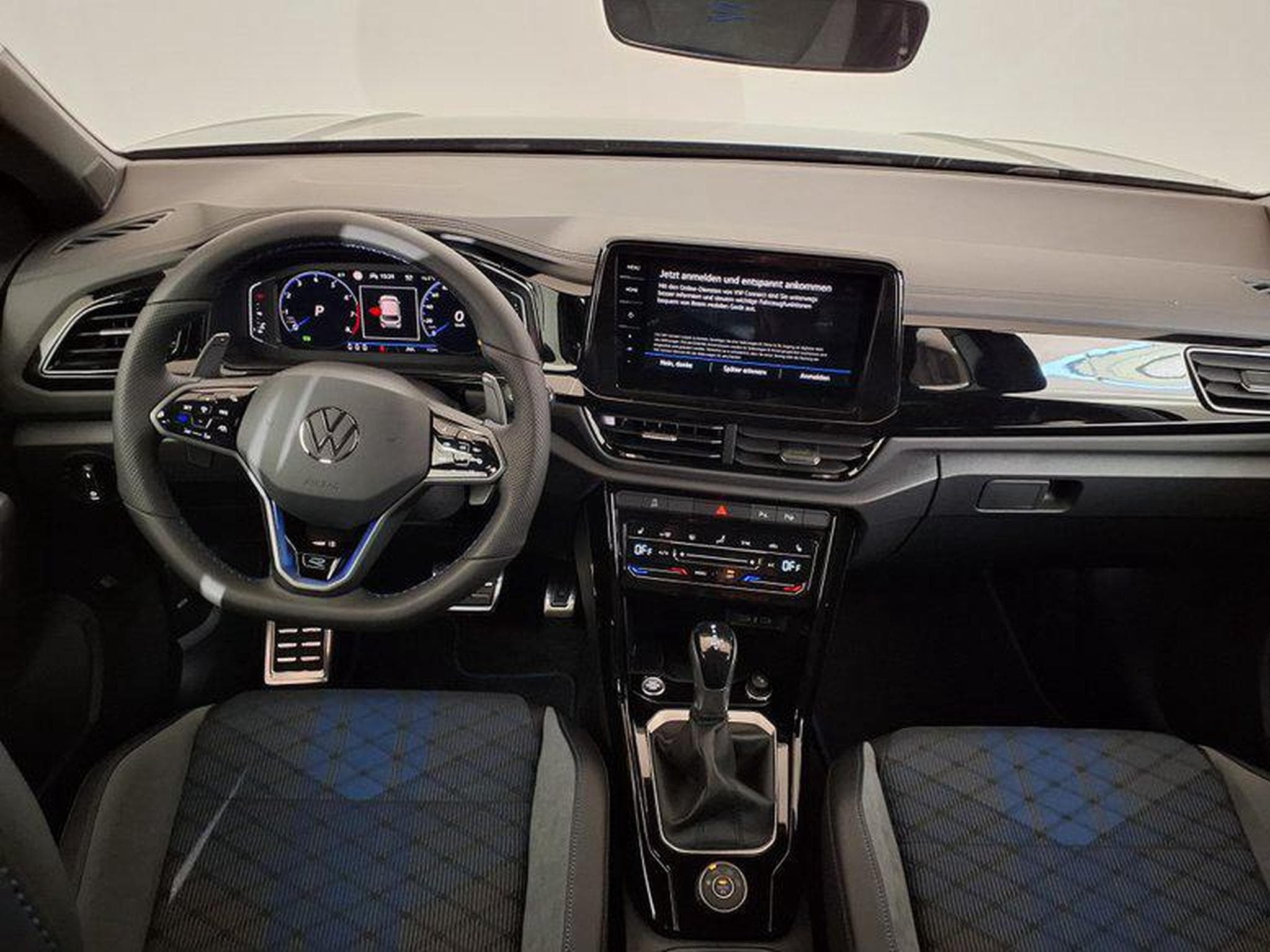 VW T-Roc R 2.0 TSI 7-Gang-DSG 4x4 (2025) - Photo 11