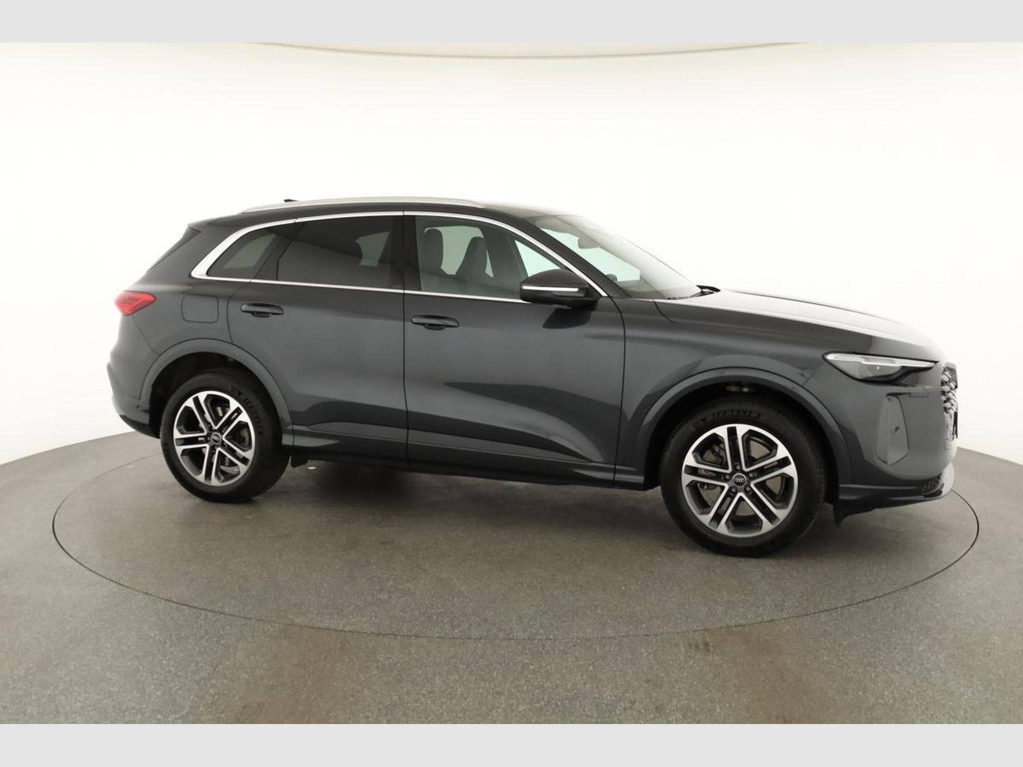 Audi Q5 2.0 TDI 150 kW quattro (2025) - Photo 23