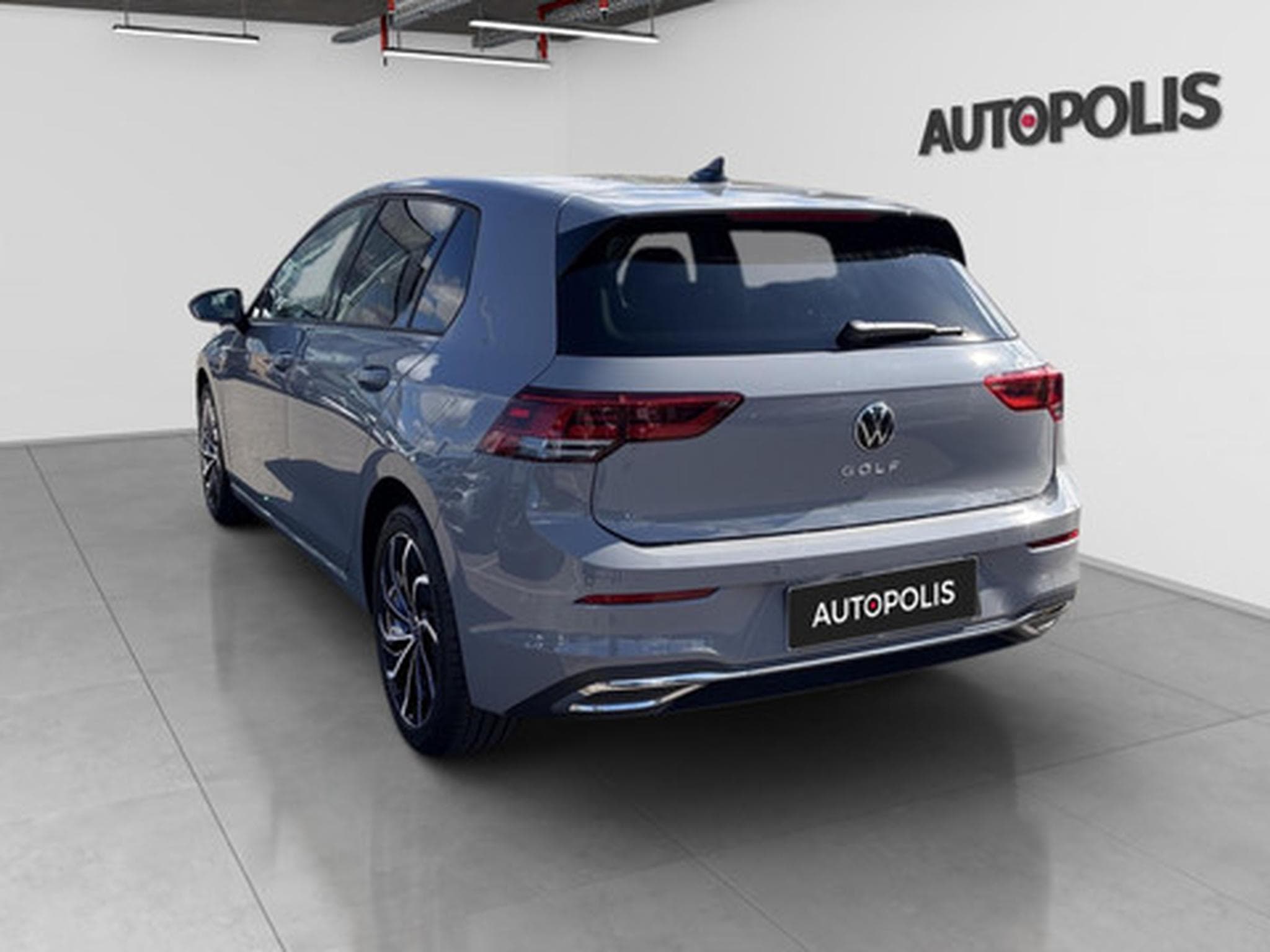 VW Golf VIII 1.0 TSI 81kW Life (2024) - Photo 17