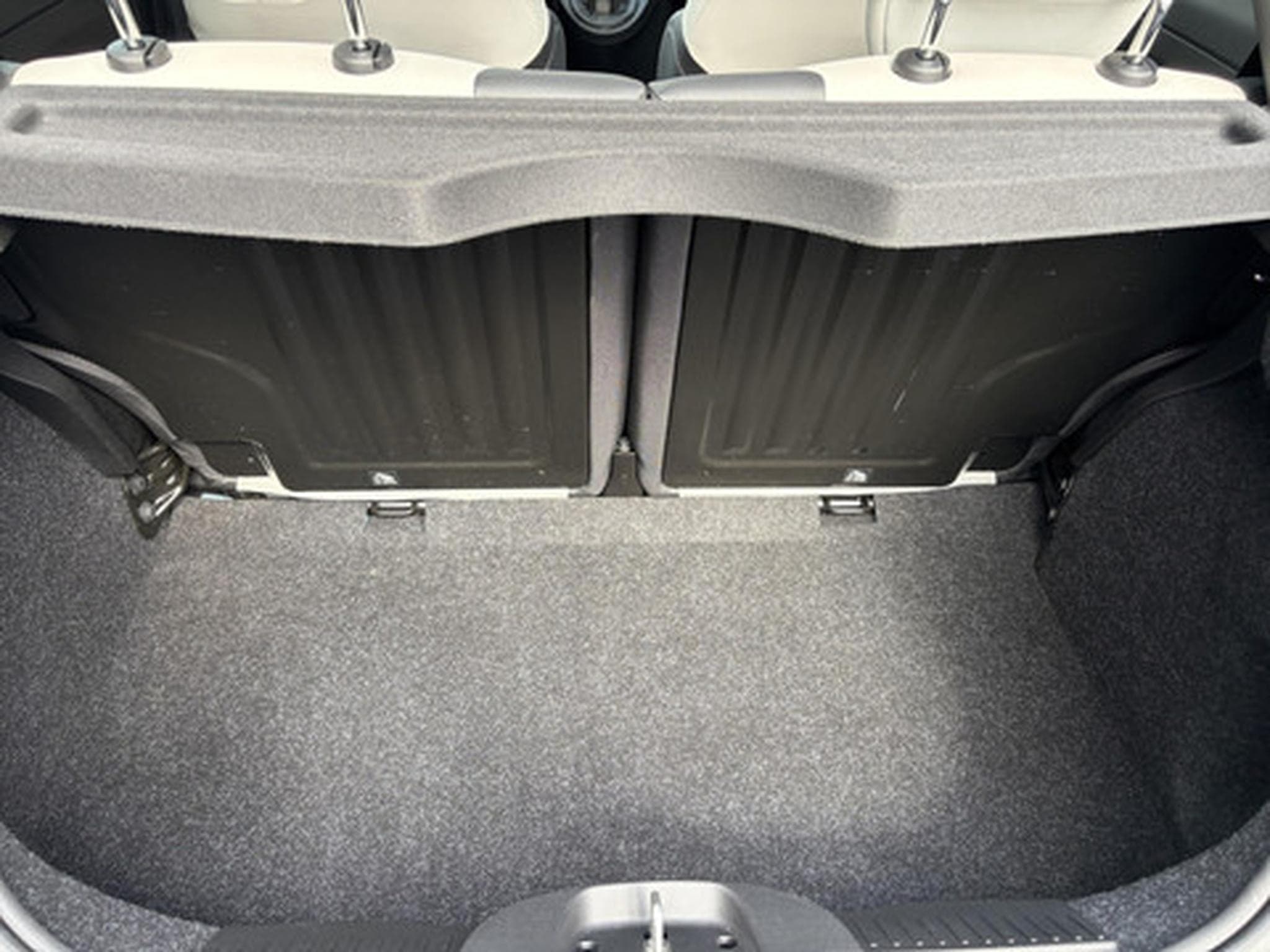 Fiat 500 1.0 Hybrid 70 Dolce Vita (2021) - Photo 14