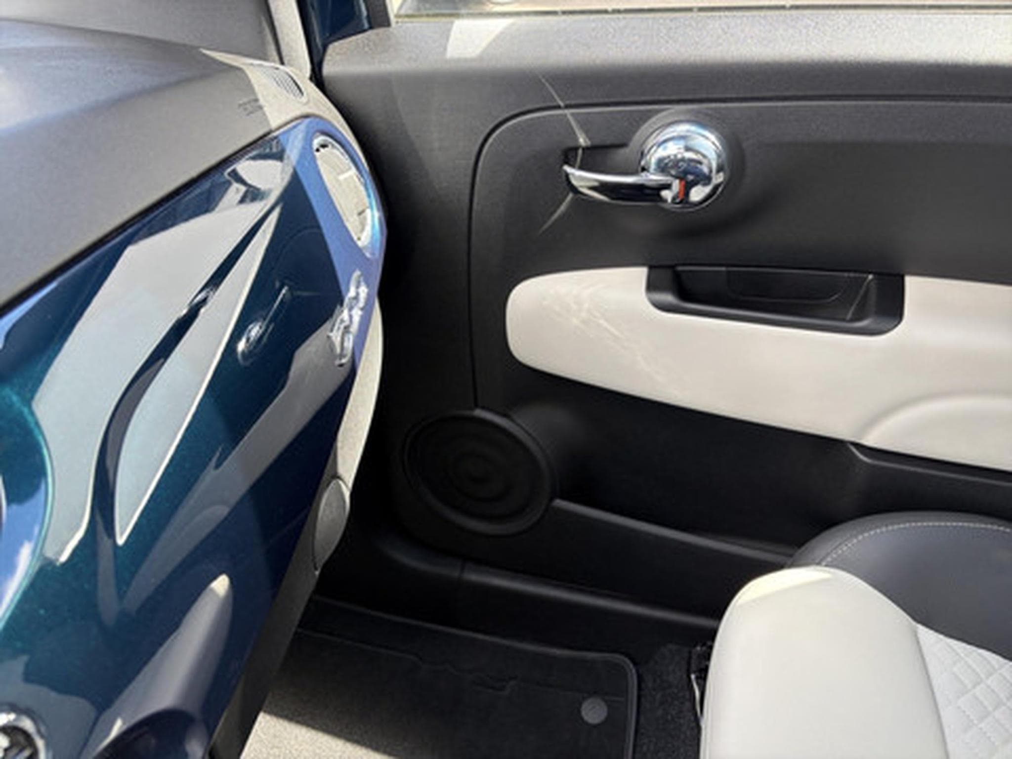 Fiat 500 1.0 Hybrid 70 Dolce Vita (2021) - Photo 22