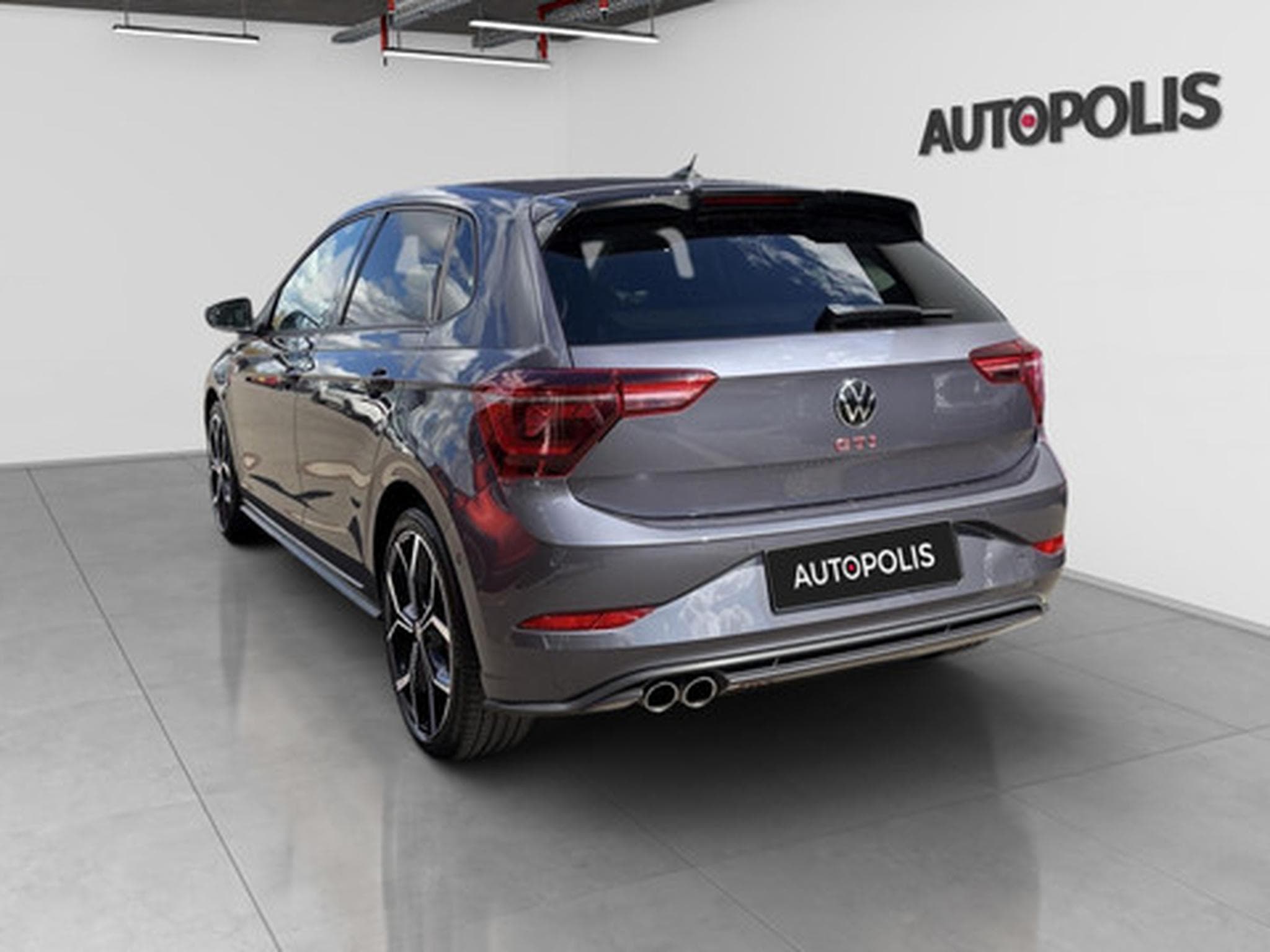 VW Polo 2.0 TSI 152kW GTI DSG7 (2023) - Photo 19