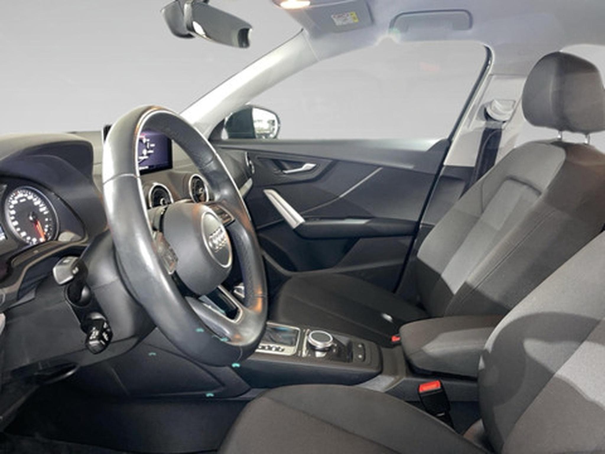Audi Q2 1.5 35 TFSI 110kW S tronic Adv. B. Ed. (2021) - Photo 4
