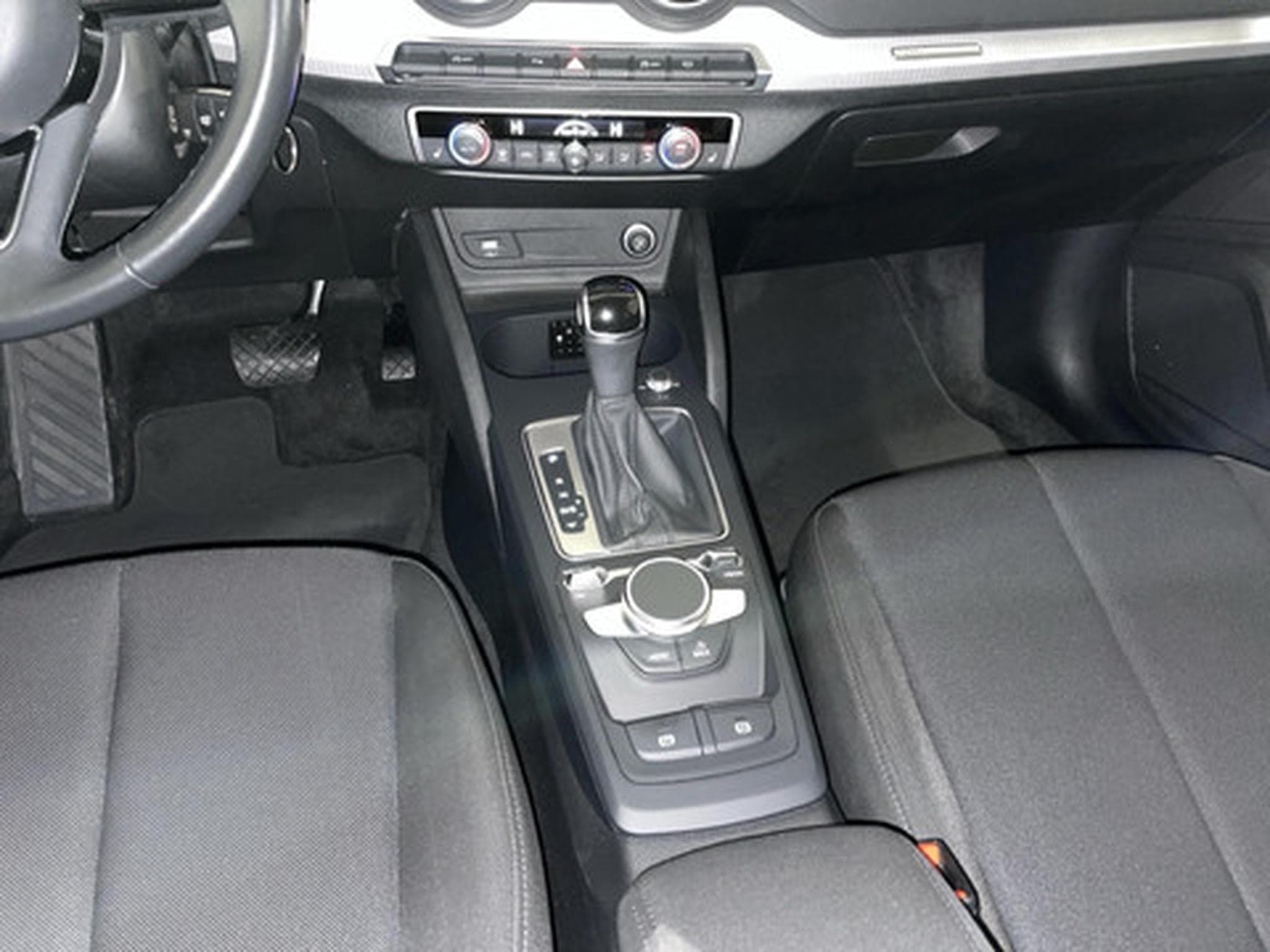 Audi Q2 1.5 35 TFSI 110kW S tronic Adv. B. Ed. (2021) - Photo 10