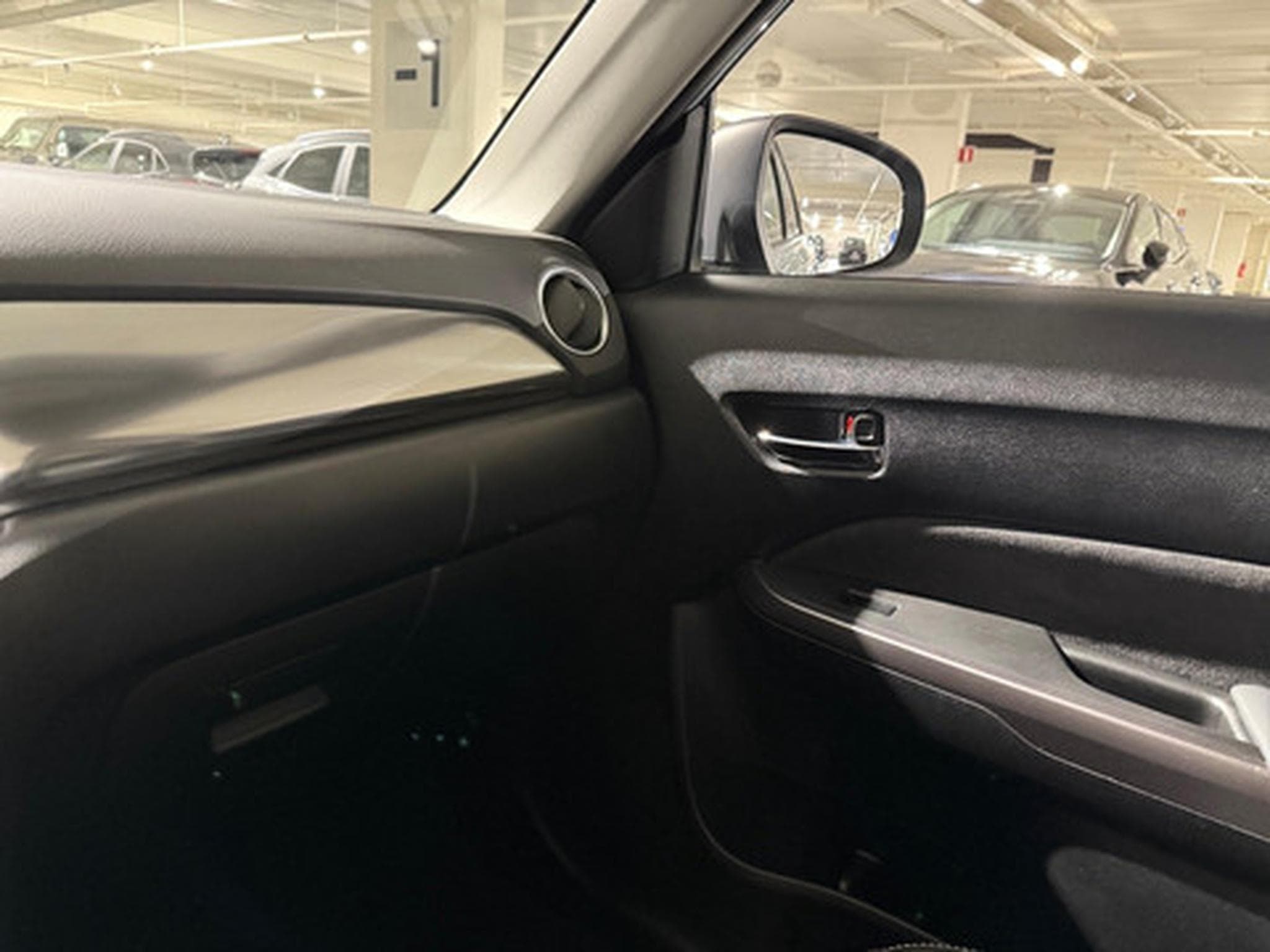 Suzuki Grand Vitara 1.4 Luxe MHEV 2WD (2024) - Photo 9