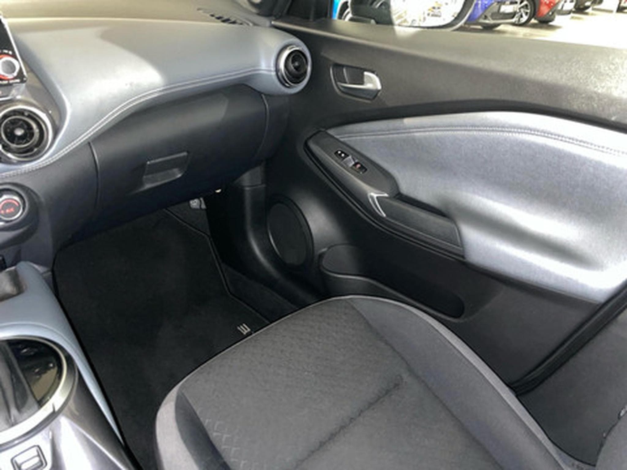 Nissan Juke 1.0 DIG-T 117 DCT N-CONNECTA (2020) - Photo 9