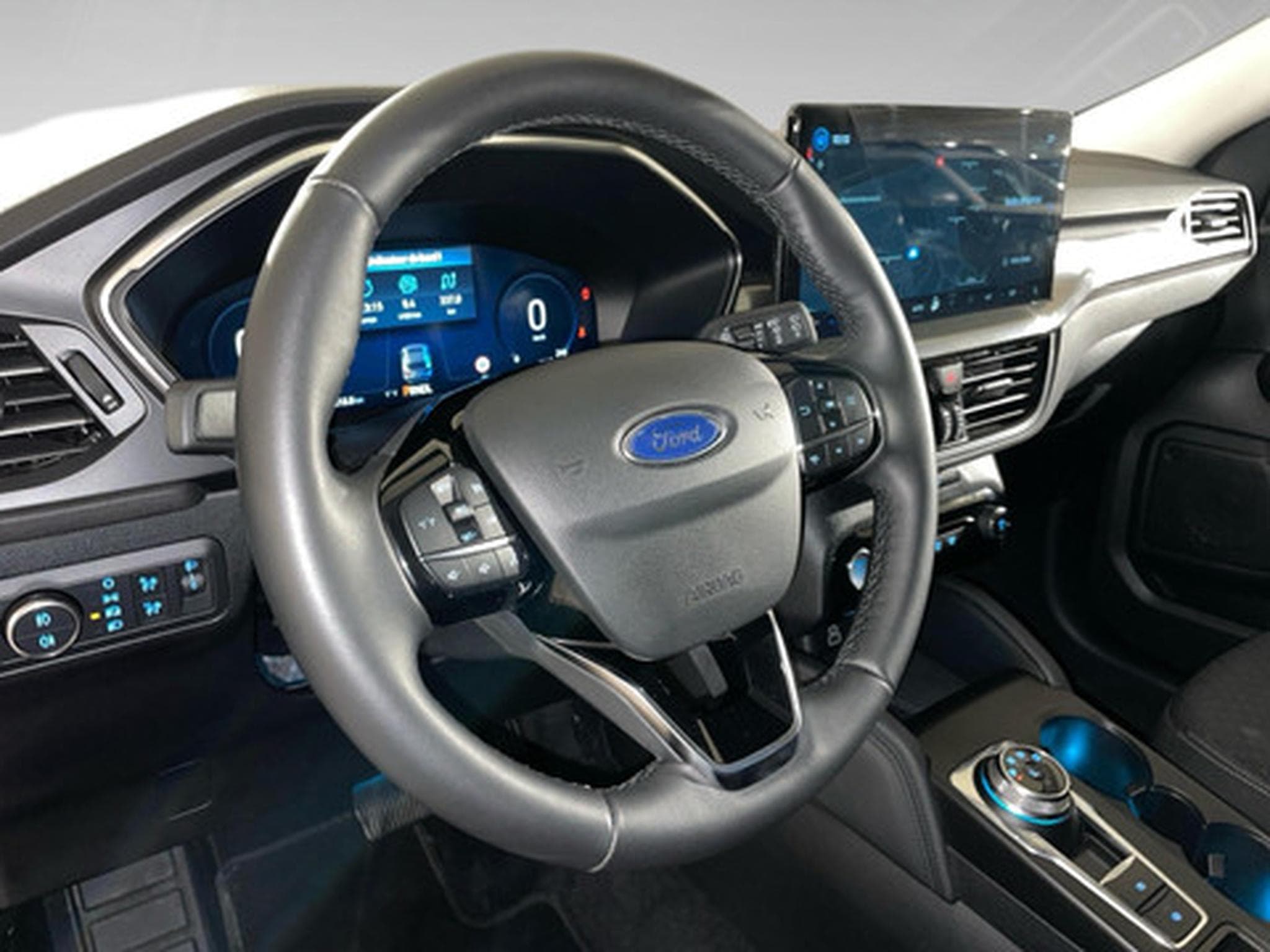 Ford Kuga 1.5i EcoBoost 137kW Aut. Titanium (2025) - Photo 8