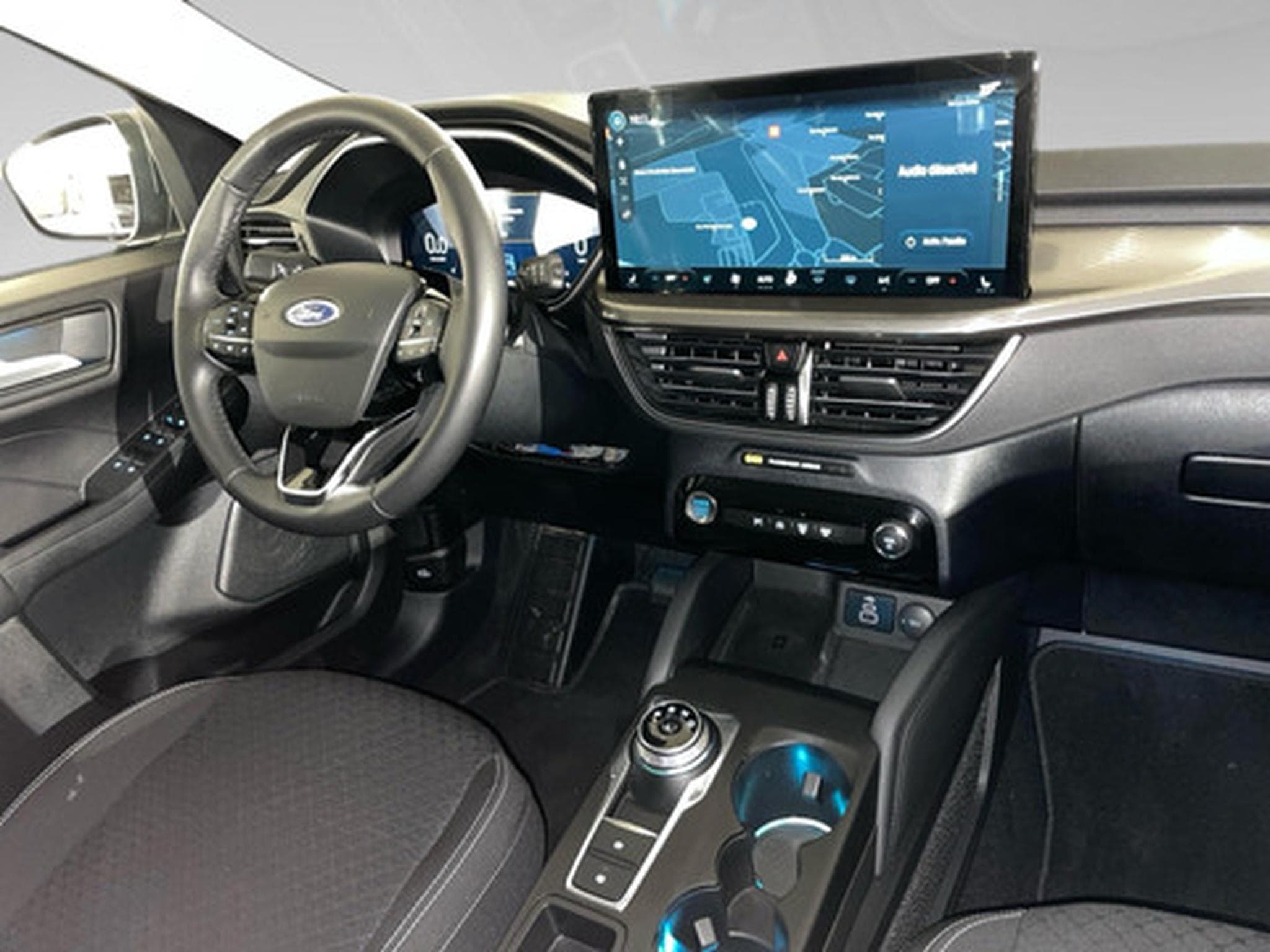 Ford Kuga 1.5i EcoBoost 137kW Aut. Titanium (2025) - Photo 7