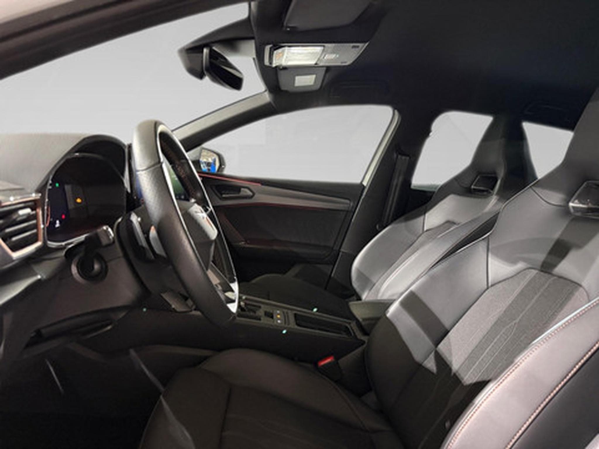 Cupra Leon 2.0 TSI EVO 221kW VZ DSG (2023) - Photo 3
