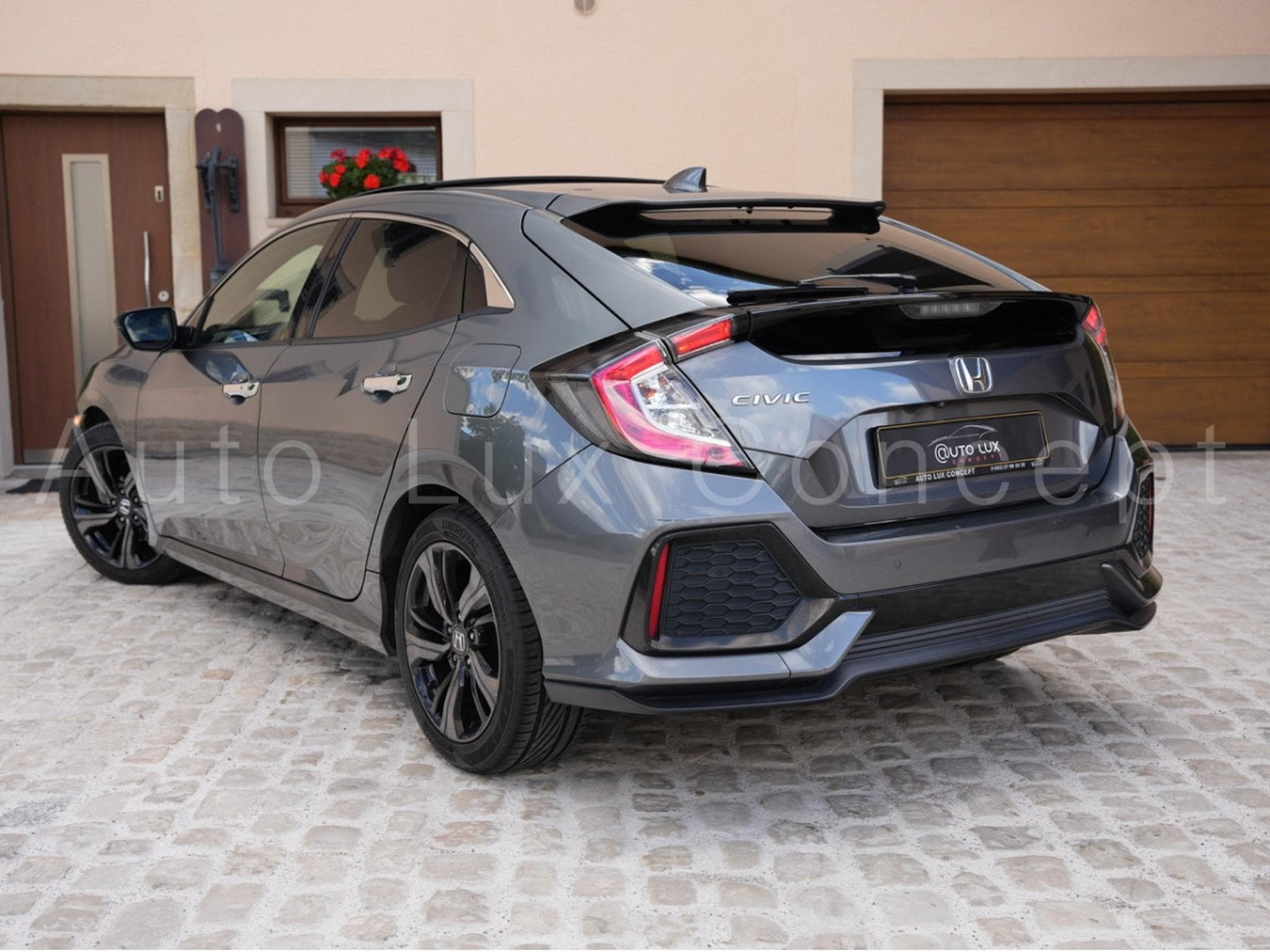 Honda Civic 1.5 i-VTEC 182 ch Prestige CVT 5 portes (2017) - Photo 4