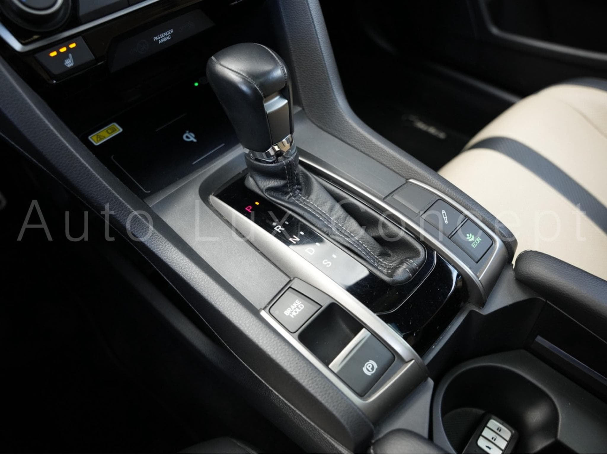 Honda Civic 1.5 i-VTEC 182 ch Prestige CVT 5 portes (2017) - Photo 24