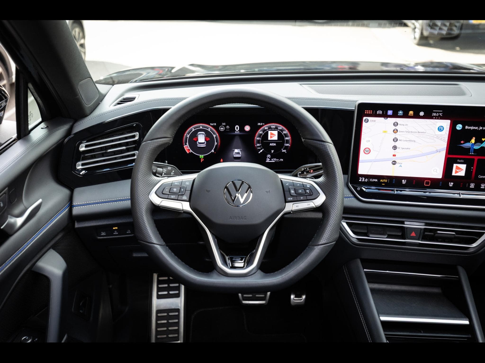 VW Tiguan 2.0 TSI (265 CH) 4MOTION R-LINE - PACK DESIGN BLACK (2025) - Photo 13