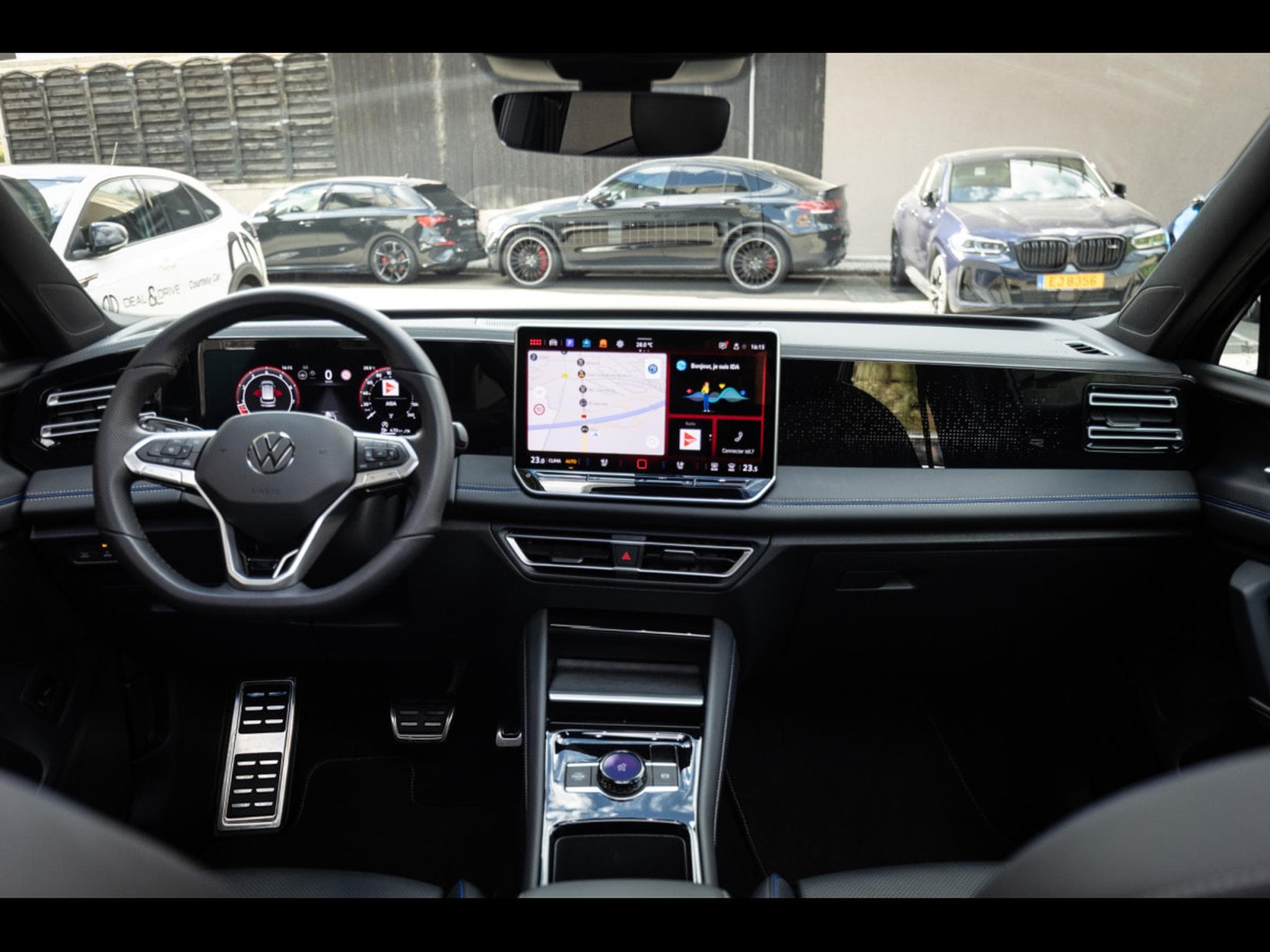 VW Tiguan 2.0 TSI (265 CH) 4MOTION R-LINE - PACK DESIGN BLACK (2025) - Photo 16