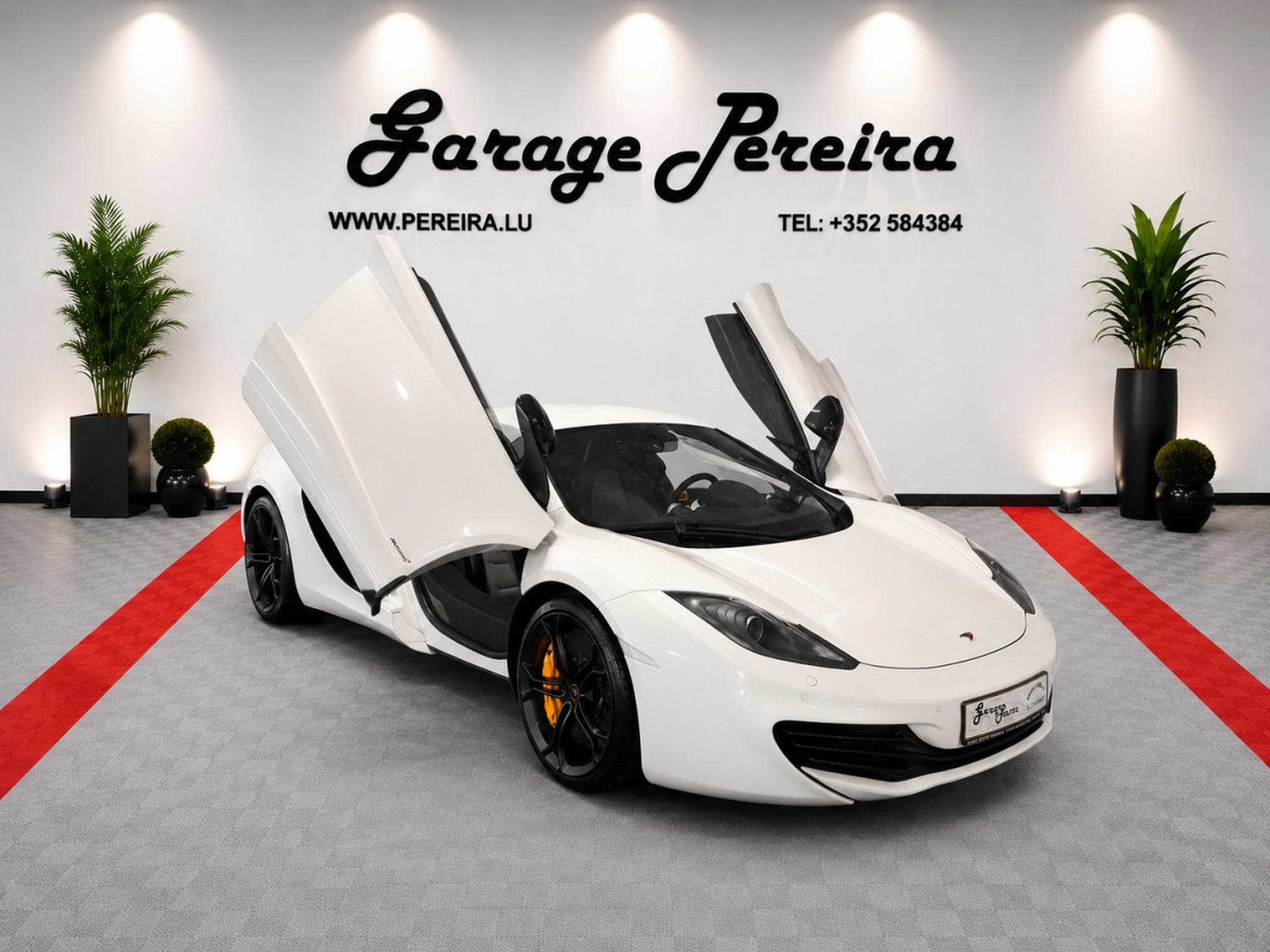 McLaren MP4-12C MP4-12C Carbon EX VIP CRISTIANO RONALDO (2012) - Photo 1