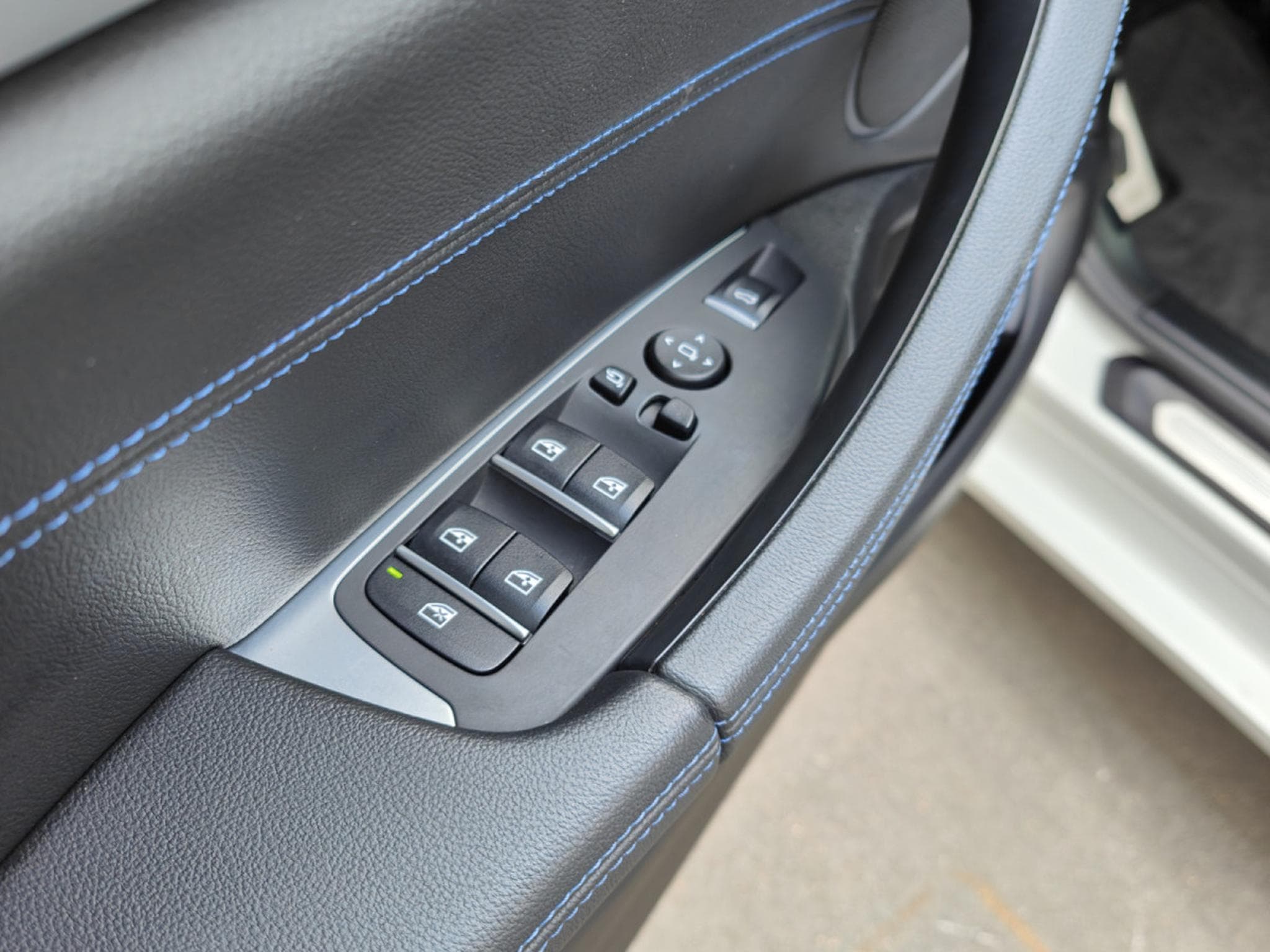 BMW X3 X3 XDRIVE30e PACK M CARPLAY CAMERA 360 CUIR (2021) - Photo 13