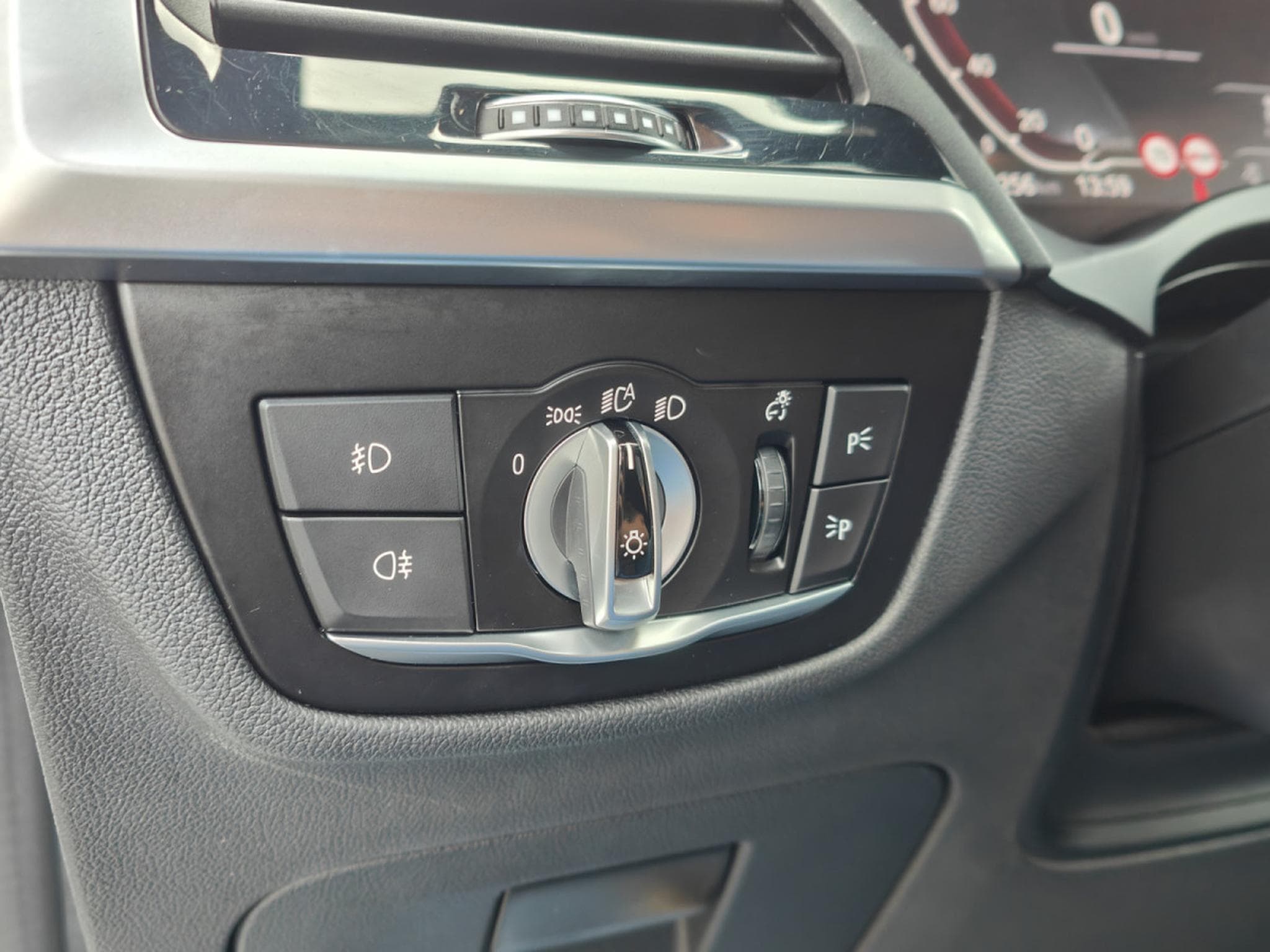 BMW X3 X3 XDRIVE30e PACK M CARPLAY CAMERA 360 CUIR (2021) - Photo 28