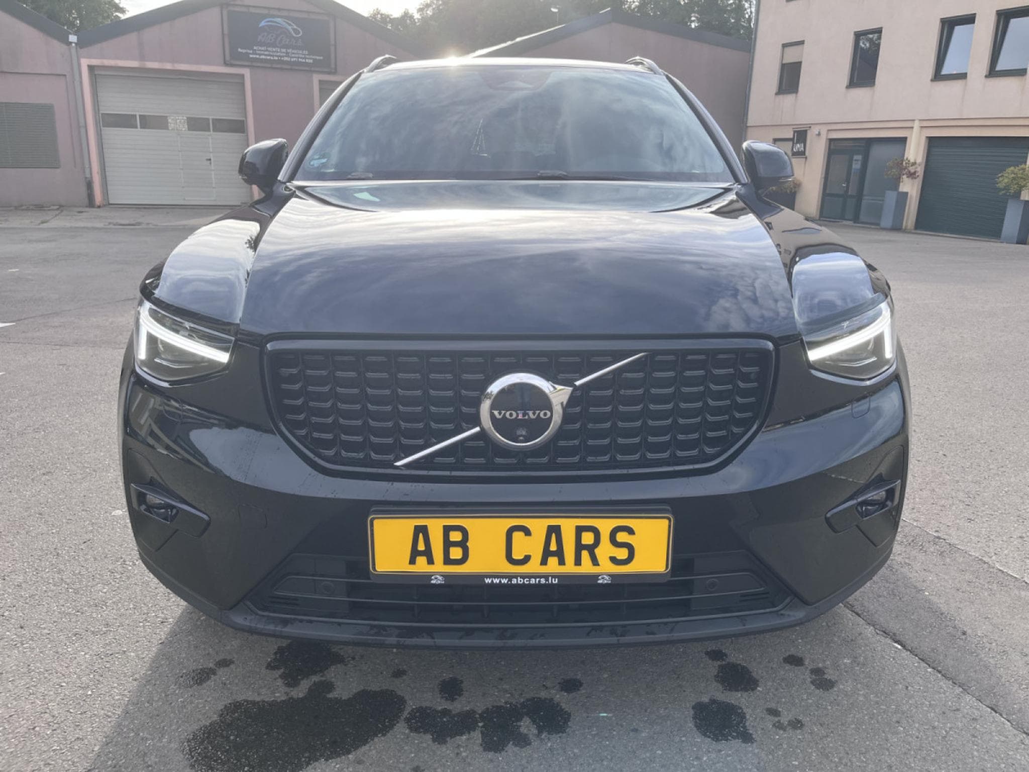 Volvo XC40 B3 Plus Dark DCT (2025) - Photo 2