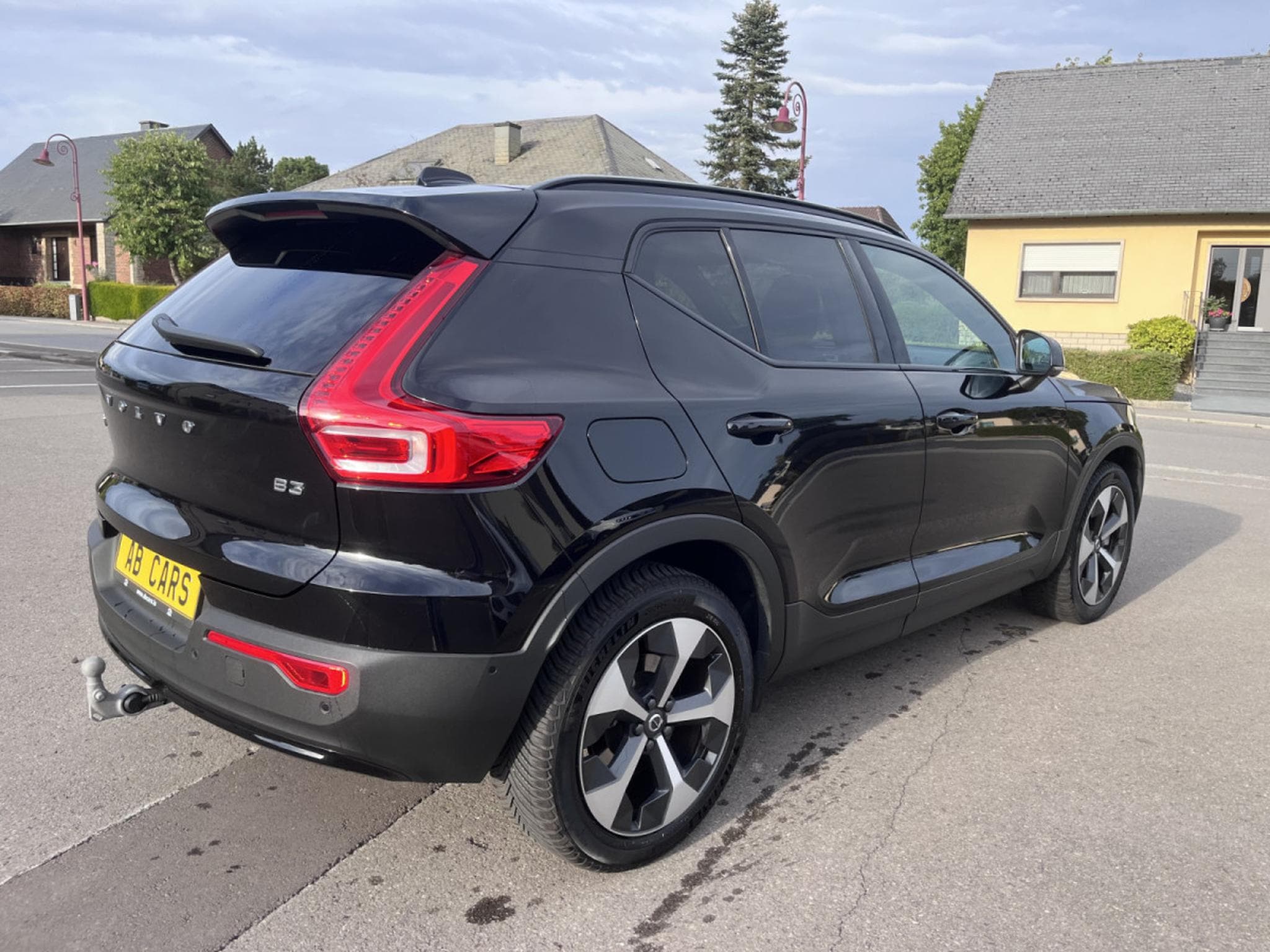 Volvo XC40 B3 Plus Dark DCT (2025) - Photo 8