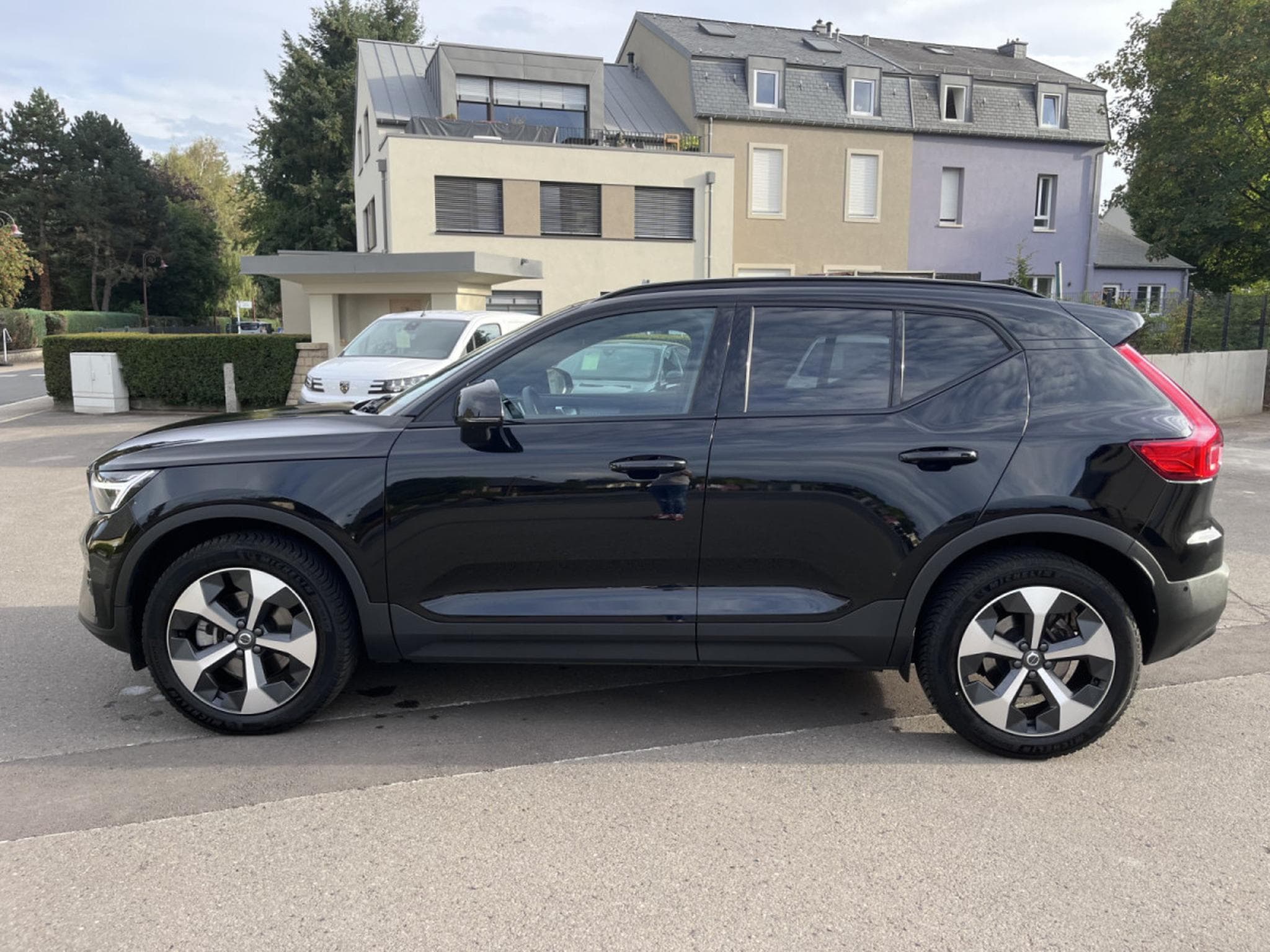 Volvo XC40 B3 Plus Dark DCT (2025) - Photo 6
