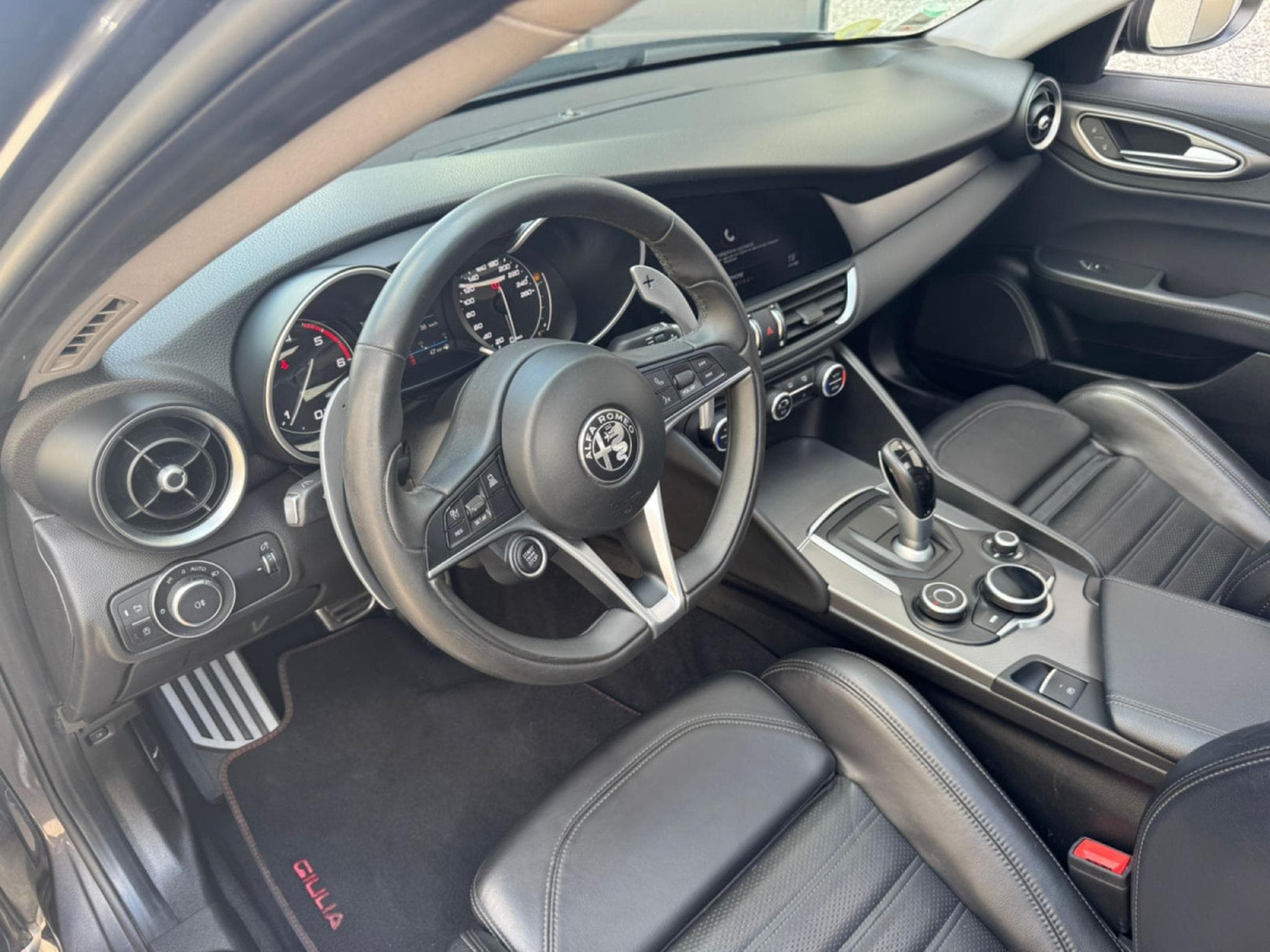 Alfa-Romeo Giulia Giulia Veloce Q4 /211 CV /19/PANO/CAMERA/CUIR/VOLL (2019) - Photo 16
