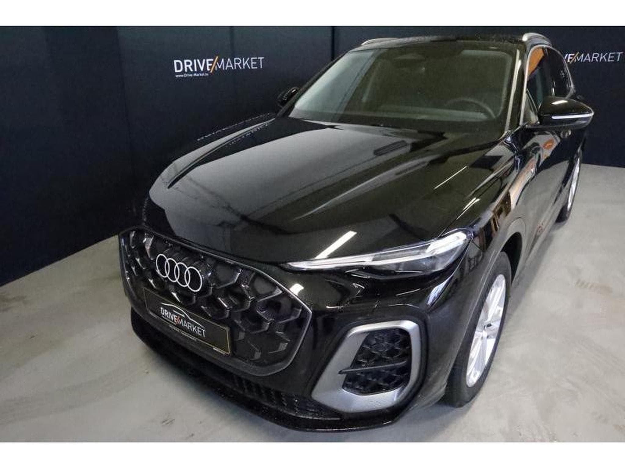 Audi Q5 S-Line (2026) - Photo 17