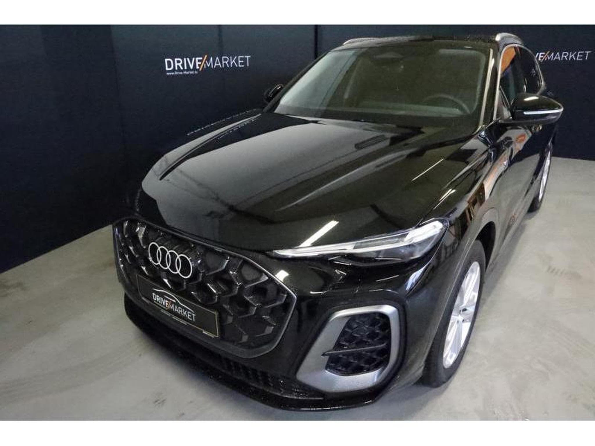 Audi Q5 S-Line (2026) - Photo 18