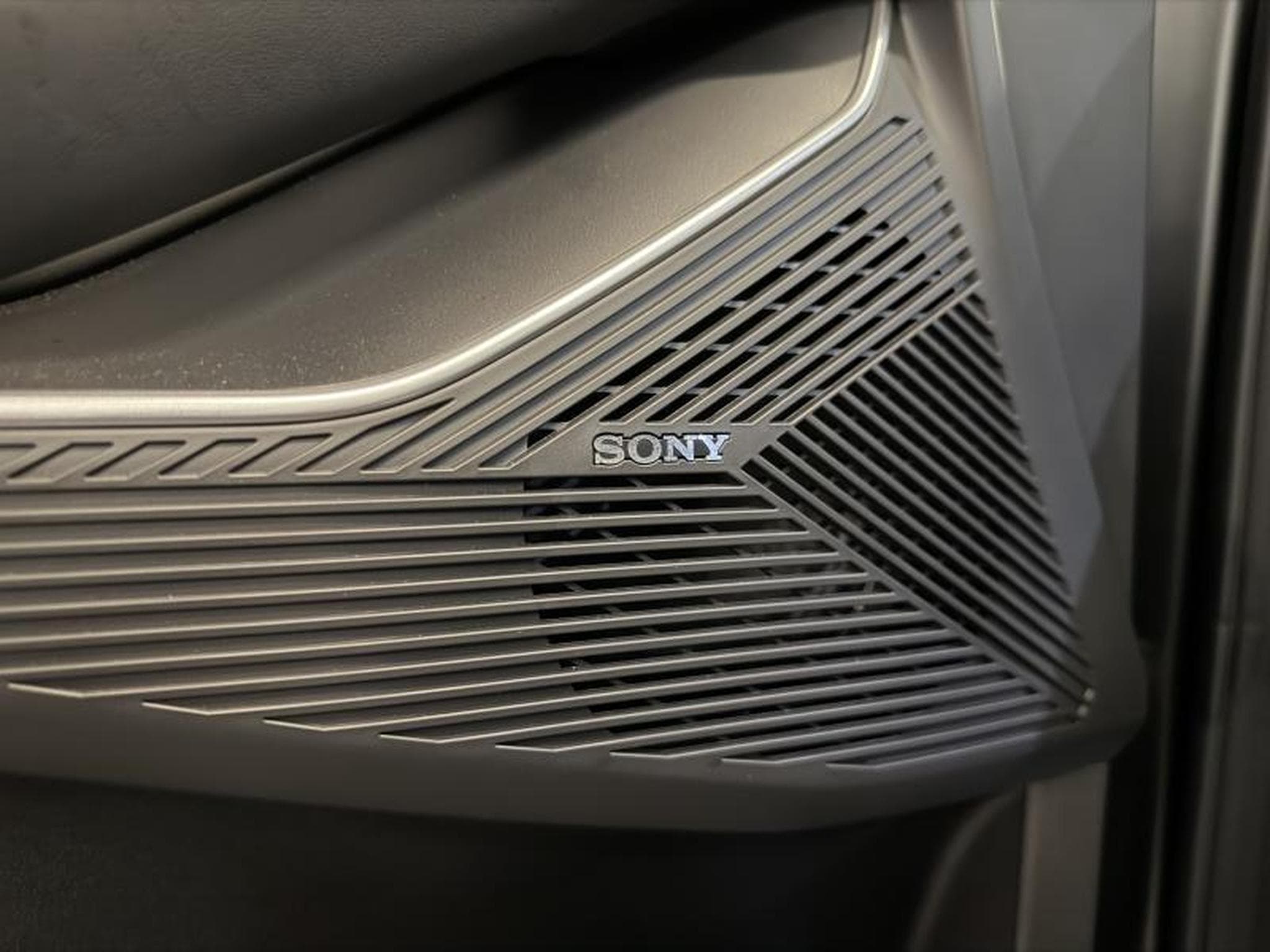 OMODA 9 SHS AWD PHEV Premium BlacK Edition (2026) - Photo 19