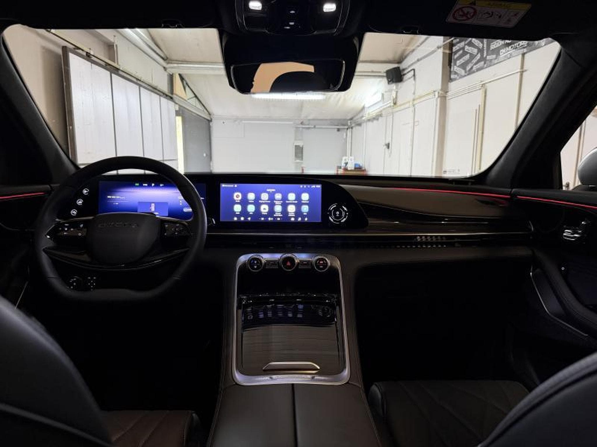 OMODA 9 SHS AWD PHEV Premium BlacK Edition (2026) - Photo 24