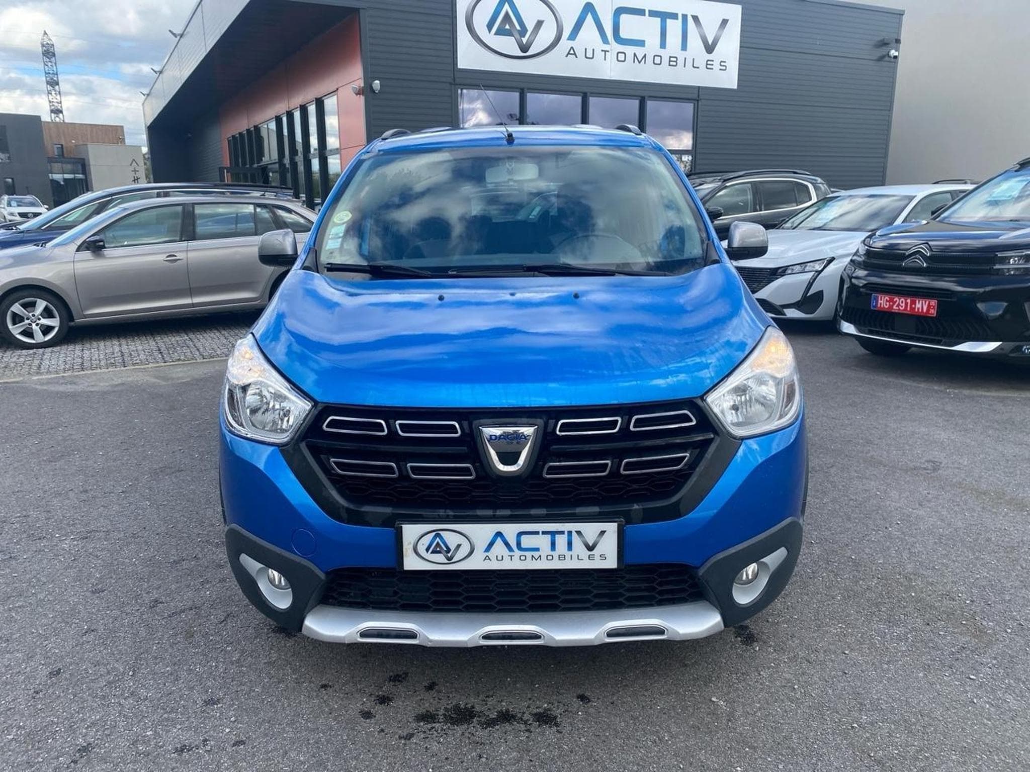 Dacia LODGY 1.5 BLUE DCI 115 STEPWAY 7PL (2019) - Photo 2