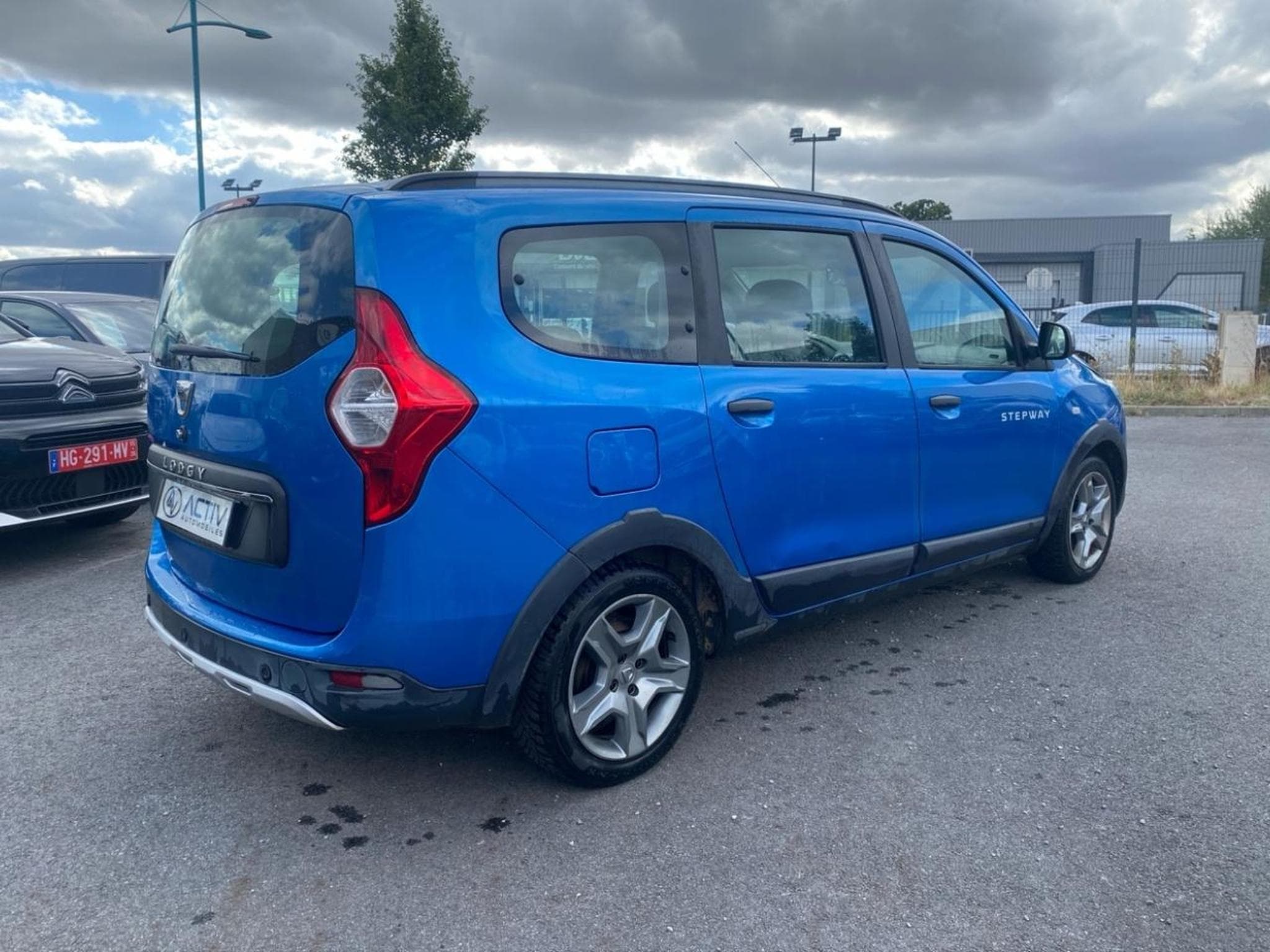 Dacia LODGY 1.5 BLUE DCI 115 STEPWAY 7PL (2019) - Photo 5