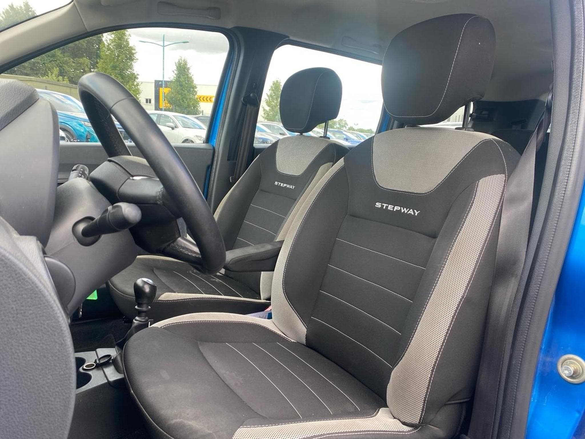 Dacia LODGY 1.5 BLUE DCI 115 STEPWAY 7PL (2019) - Photo 10